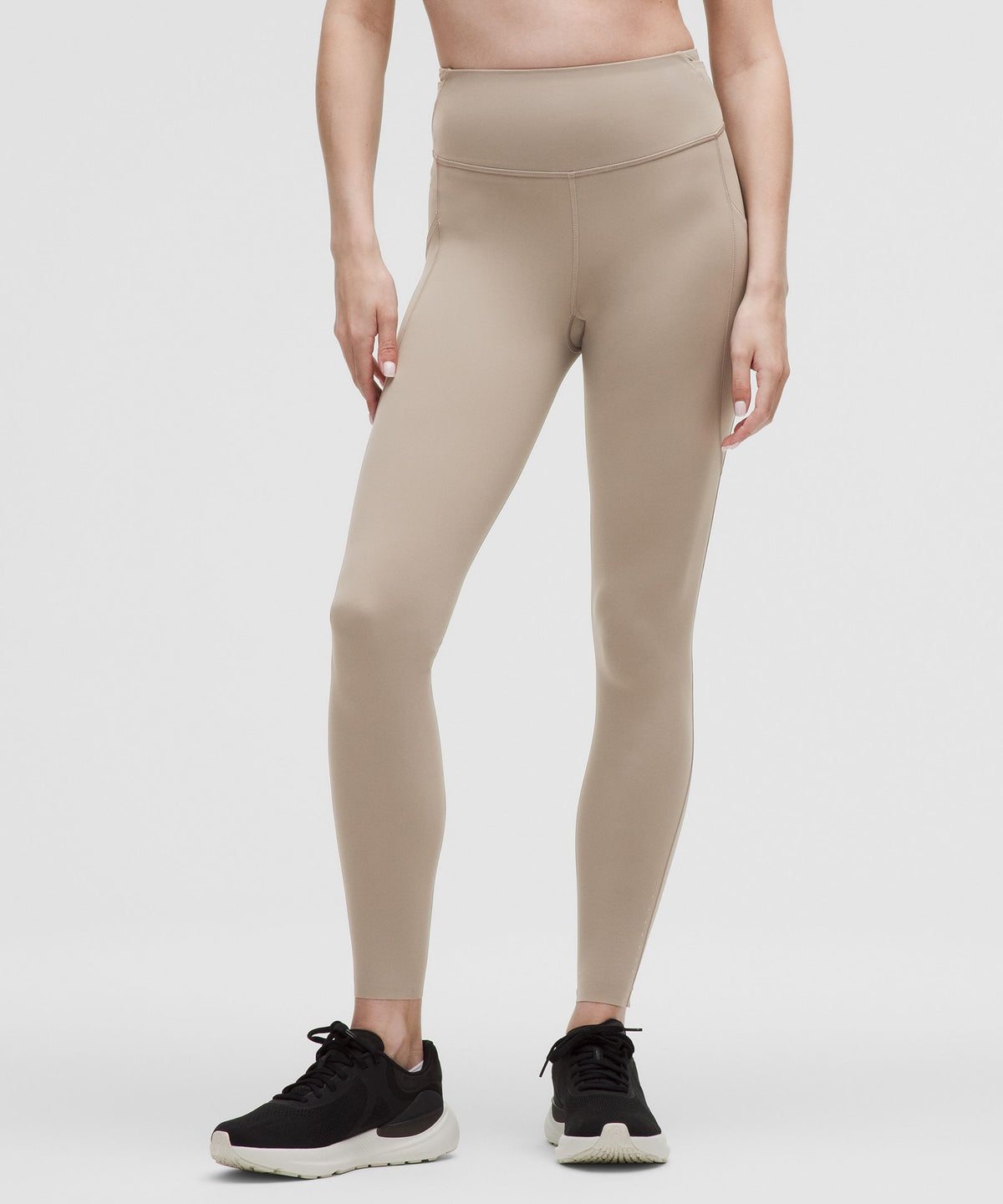Fast and Free High-Rise Tight 28"5 Pocket