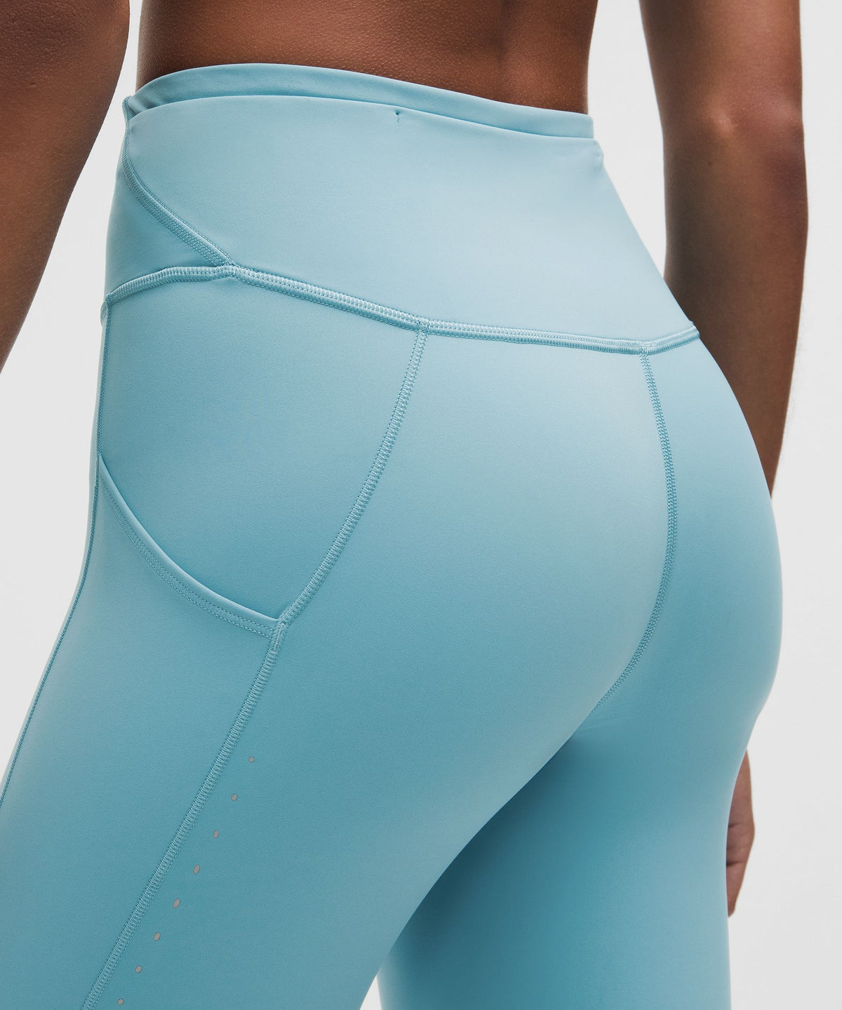 Fast and Free High-Rise Tight 28"5 Pocket