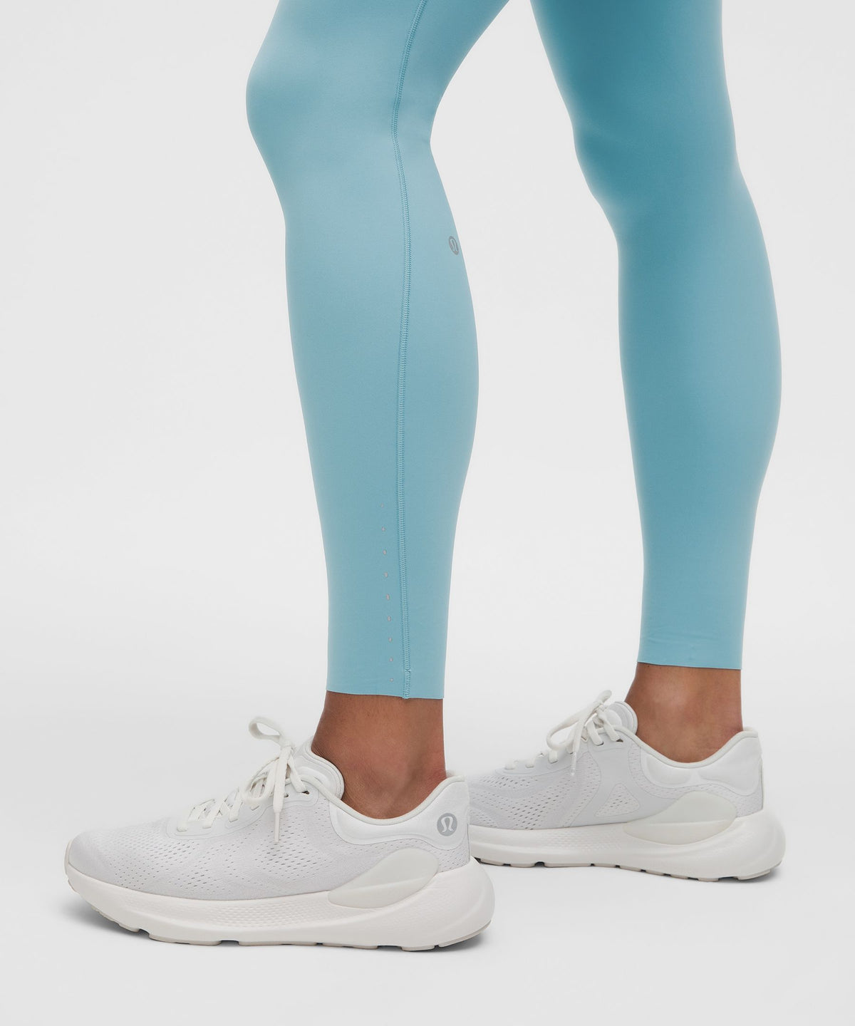 Fast and Free High-Rise Tight 28"5 Pocket