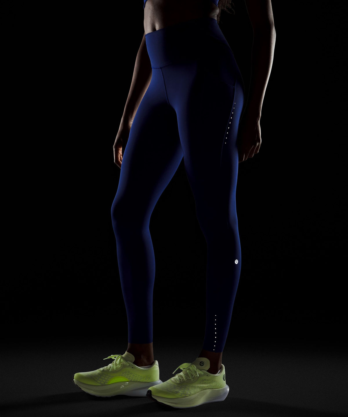 Fast and Free High-Rise Tight 28"5 Pocket