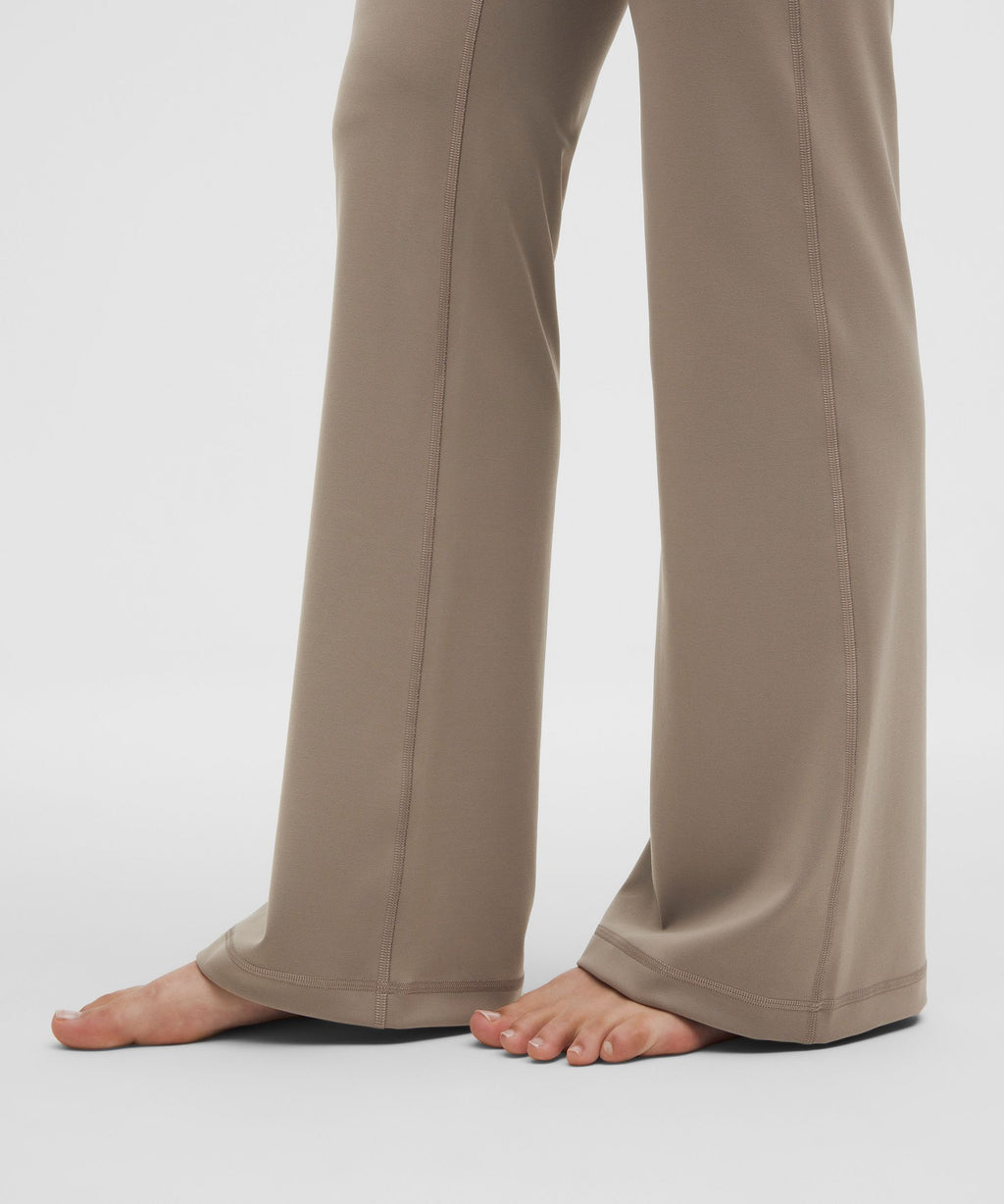 Wunder Under SmoothCover High-Rise Bootcut Pant 34"