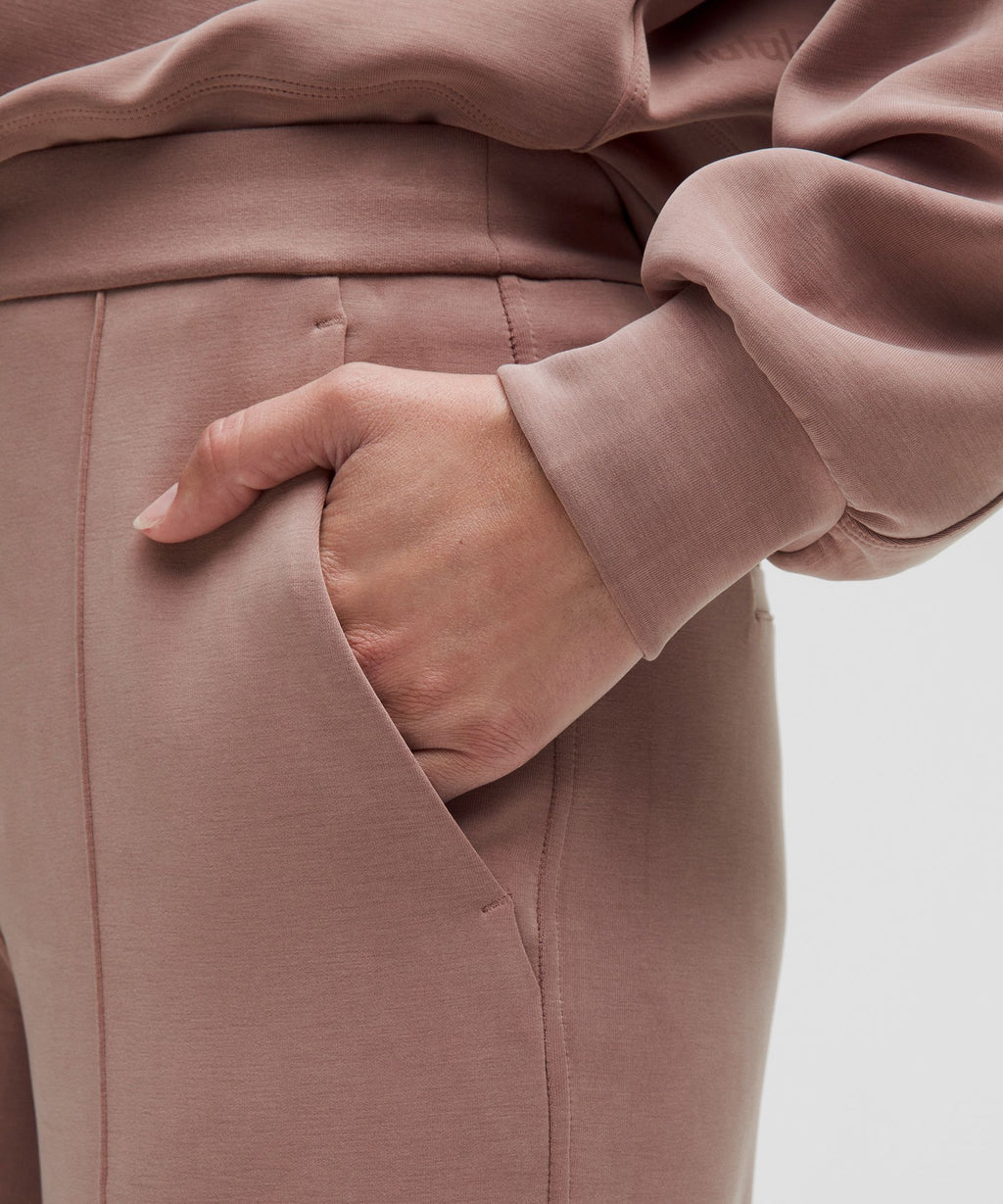 Softstreme Pintuck Mid-Rise PantRegular