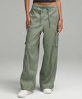 Lightweight Adjustable Mid-Rise Cargo Pant