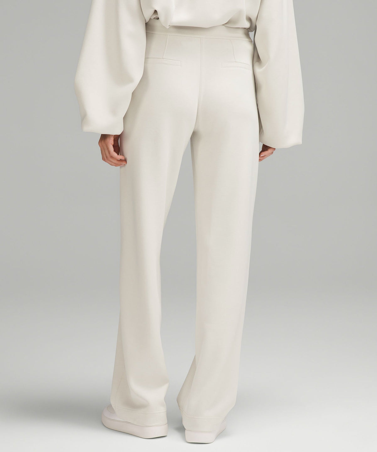 Softstreme Pintuck Mid-Rise PantShort