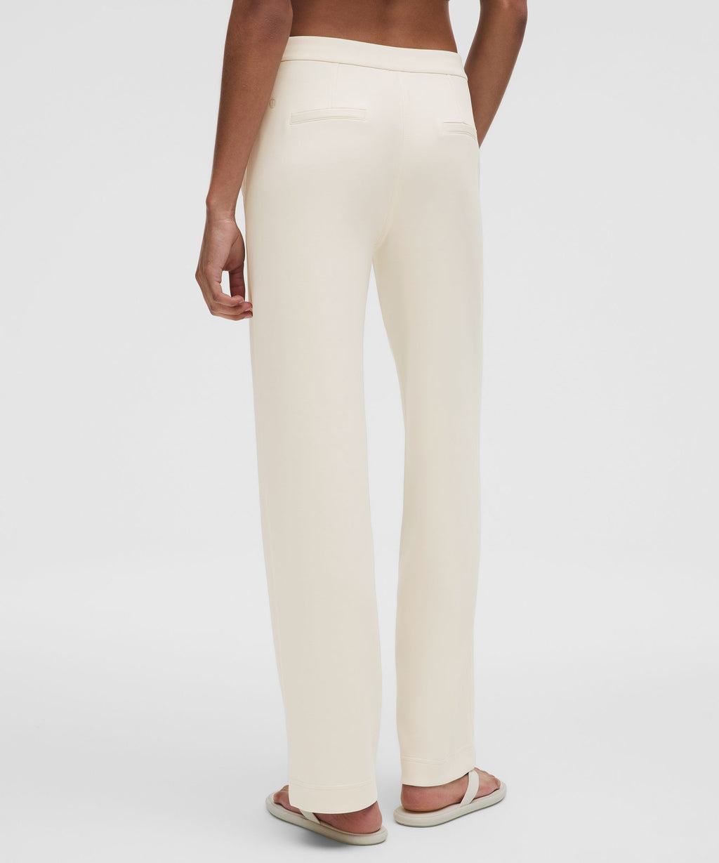 Softstreme Pintuck Mid-Rise PantShort