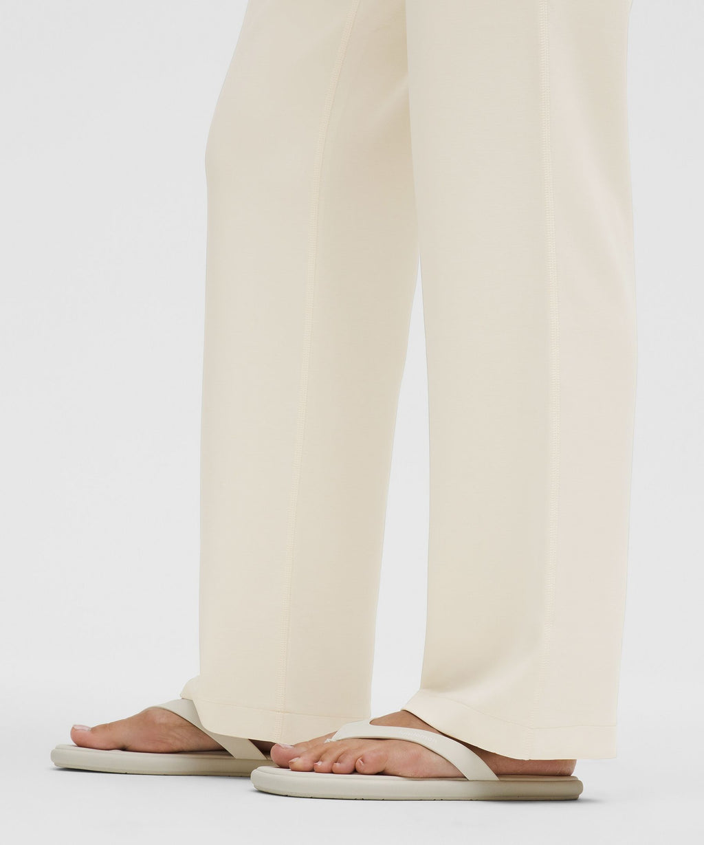 Softstreme High-Rise Straight-Leg PantRegular
