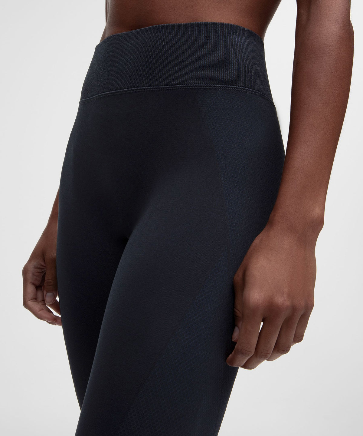 Get Low High-Rise Training Tight 25"