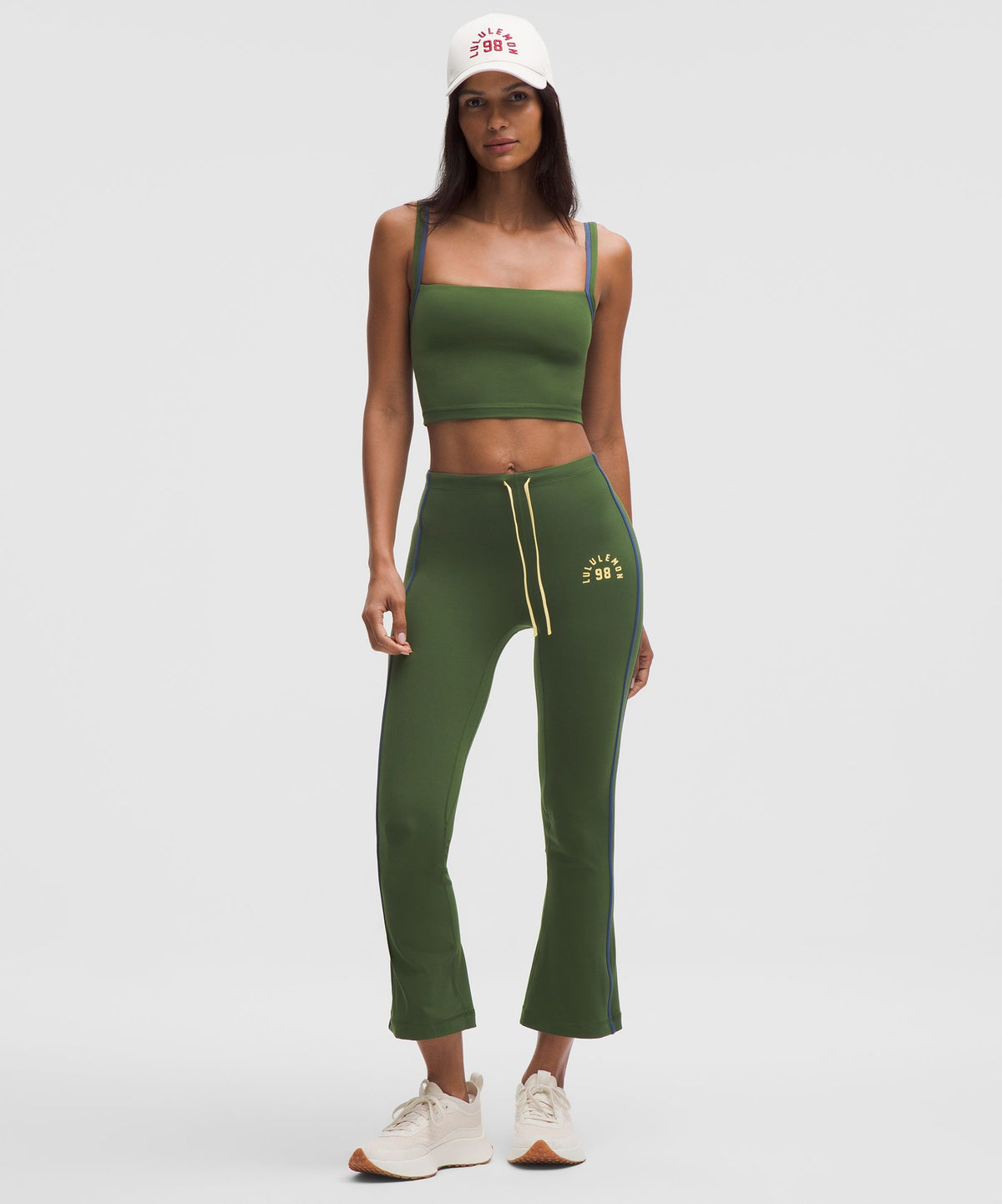 Nulu Sporty Trim Mid-Rise Flared Pant