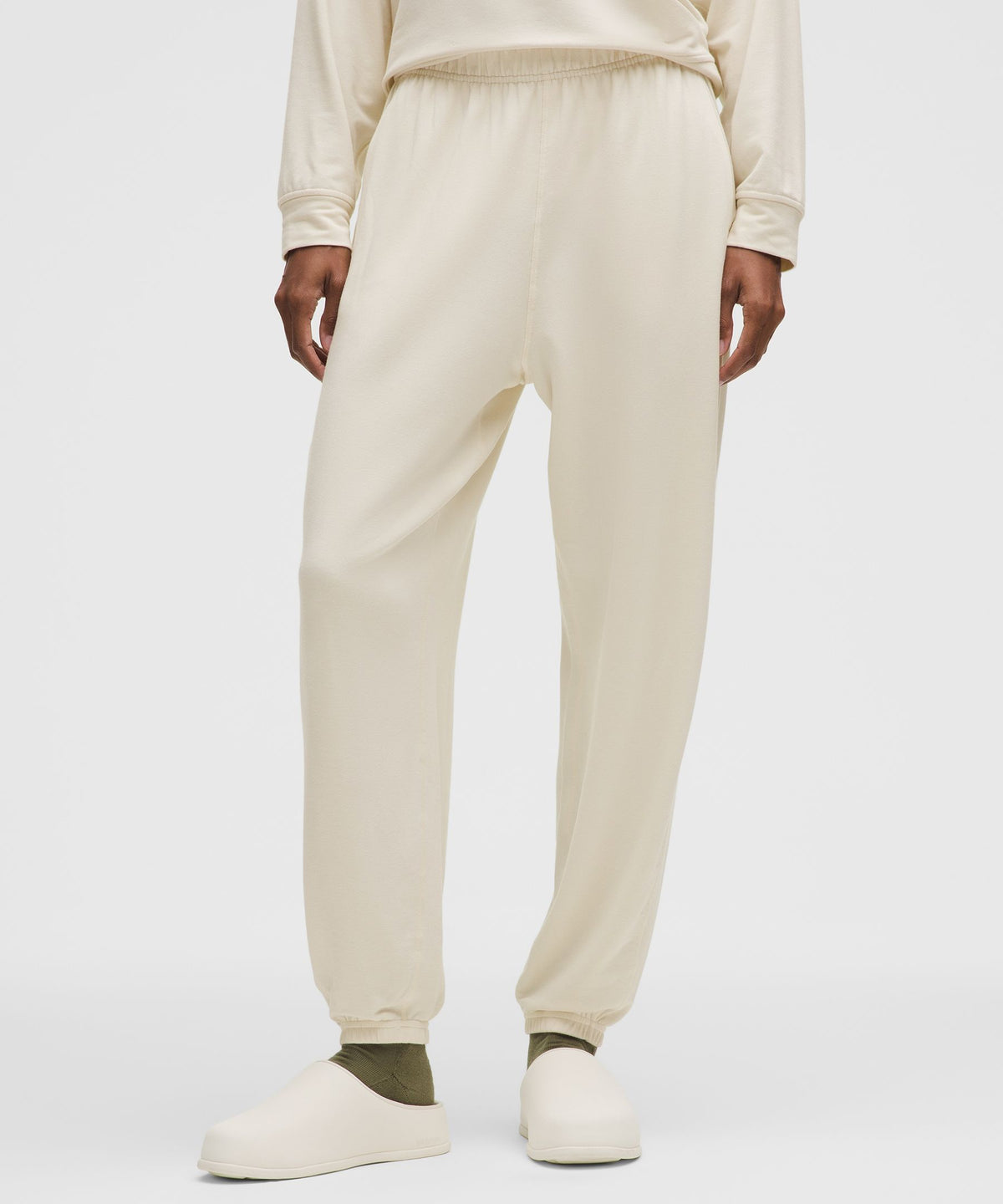 BeCalm Oversized Mid-Rise Pant