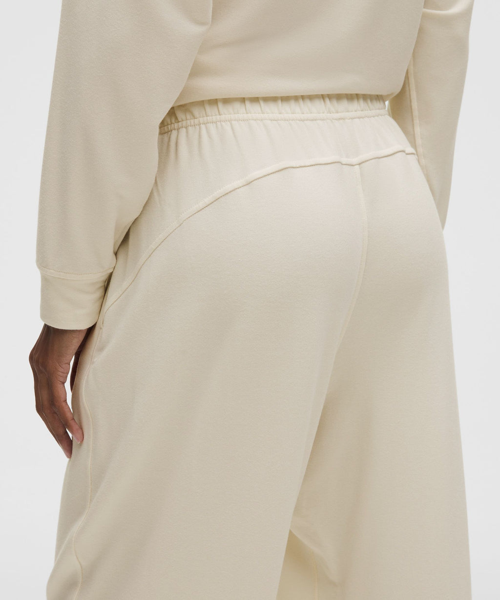 BeCalm Oversized Mid-Rise Pant