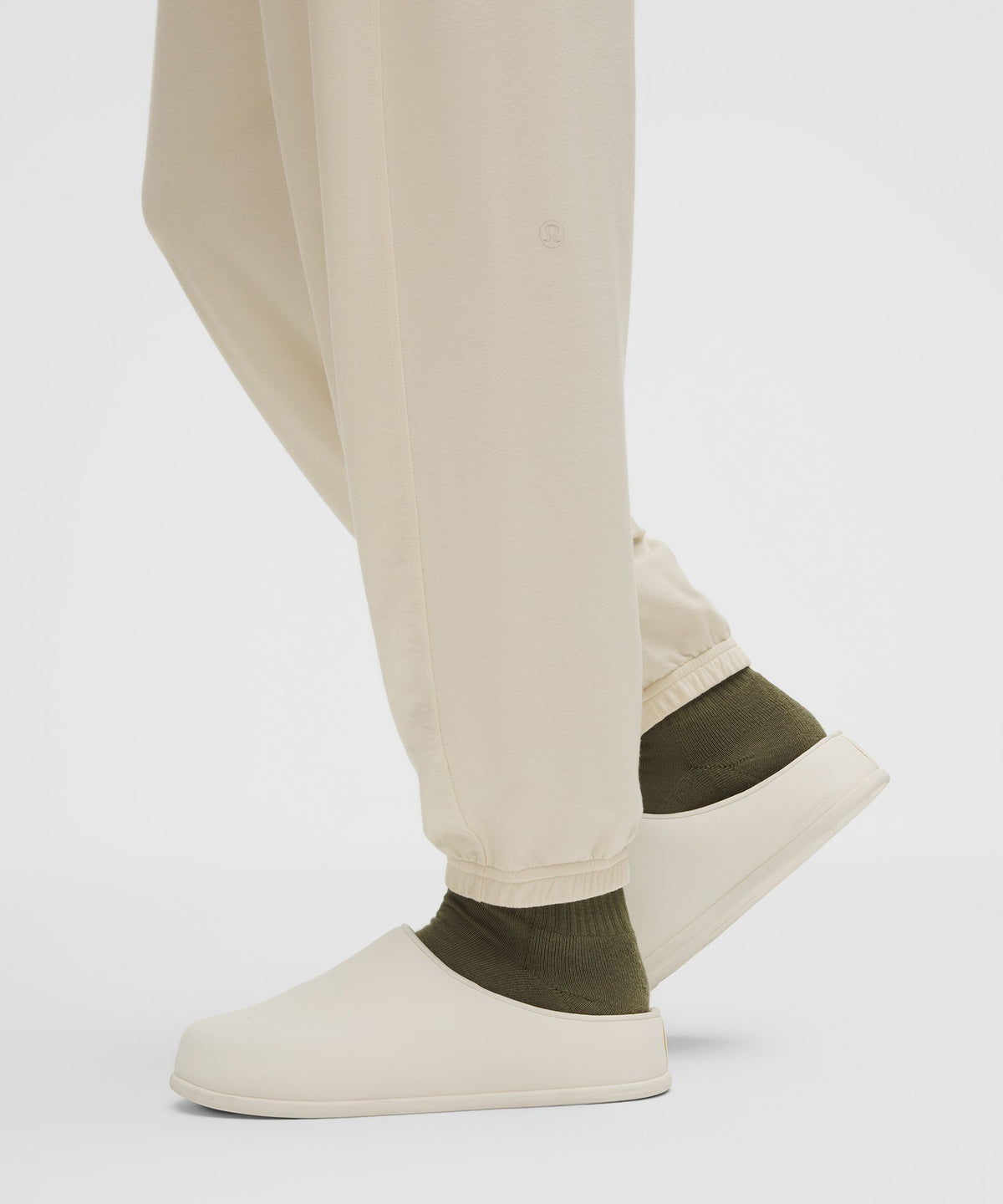BeCalm Oversized Mid-Rise Pant