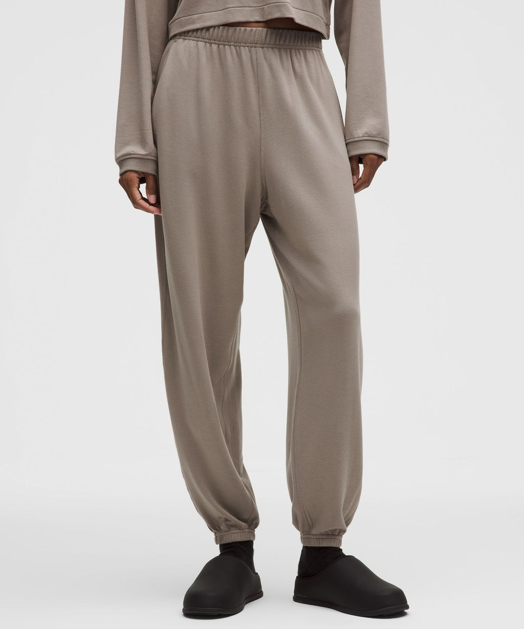 BeCalm Oversized Mid-Rise Pant