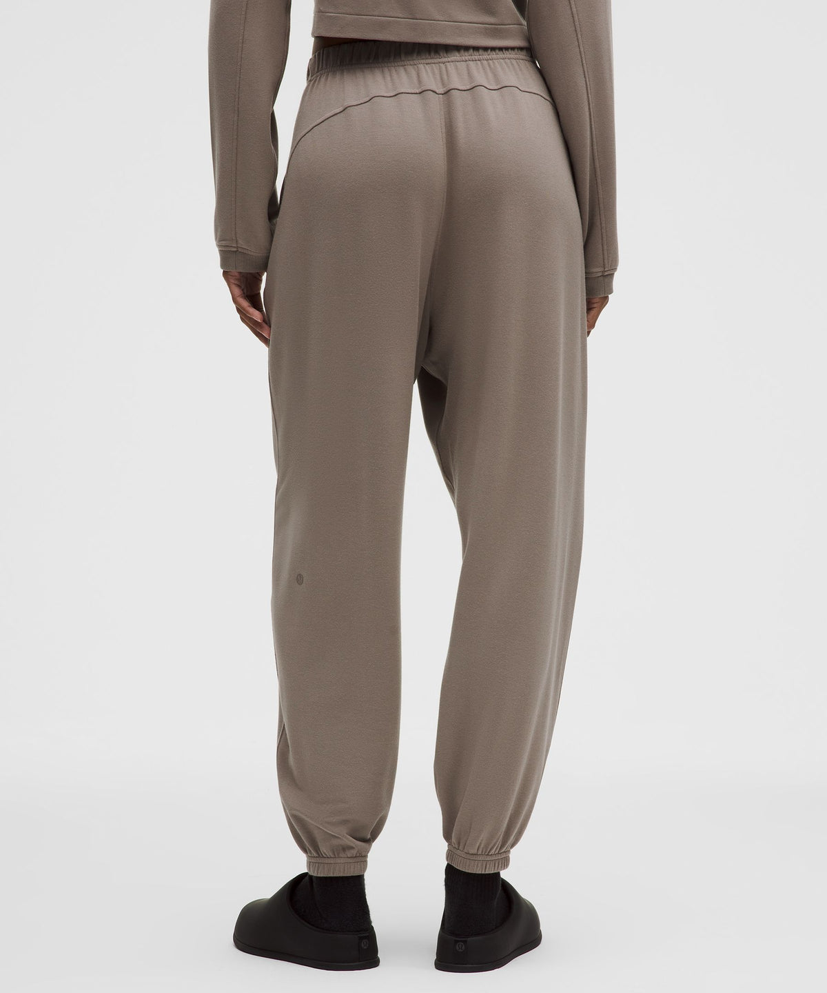 BeCalm Oversized Mid-Rise Pant