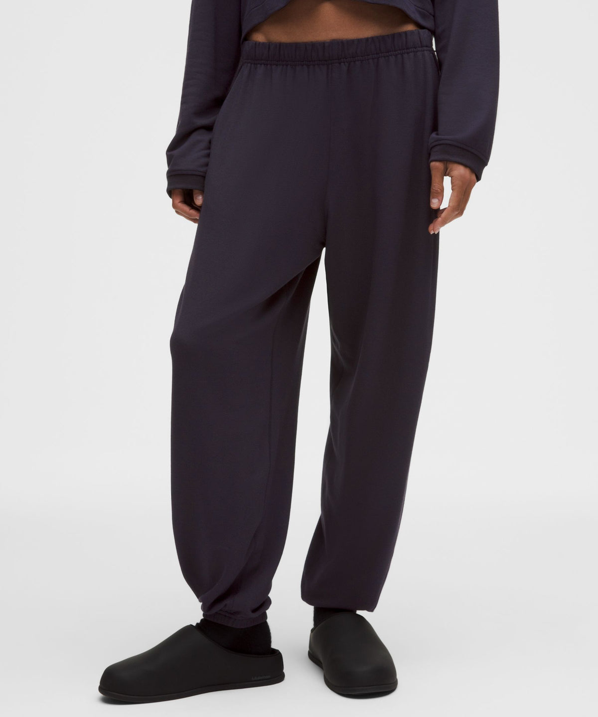 BeCalm Oversized Mid-Rise Pant