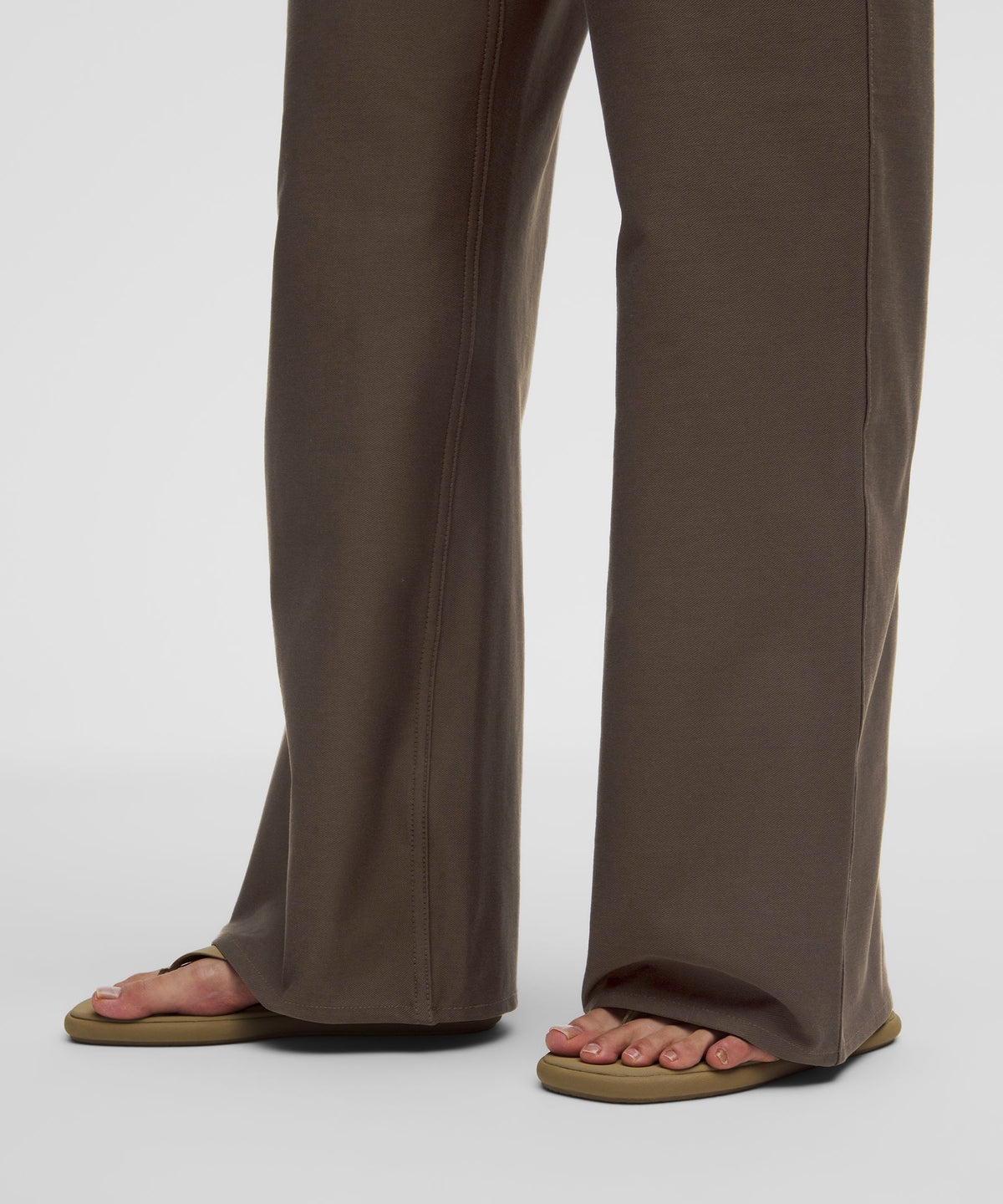 EasyFive Low-Rise Classic Wide-Leg PantRegular