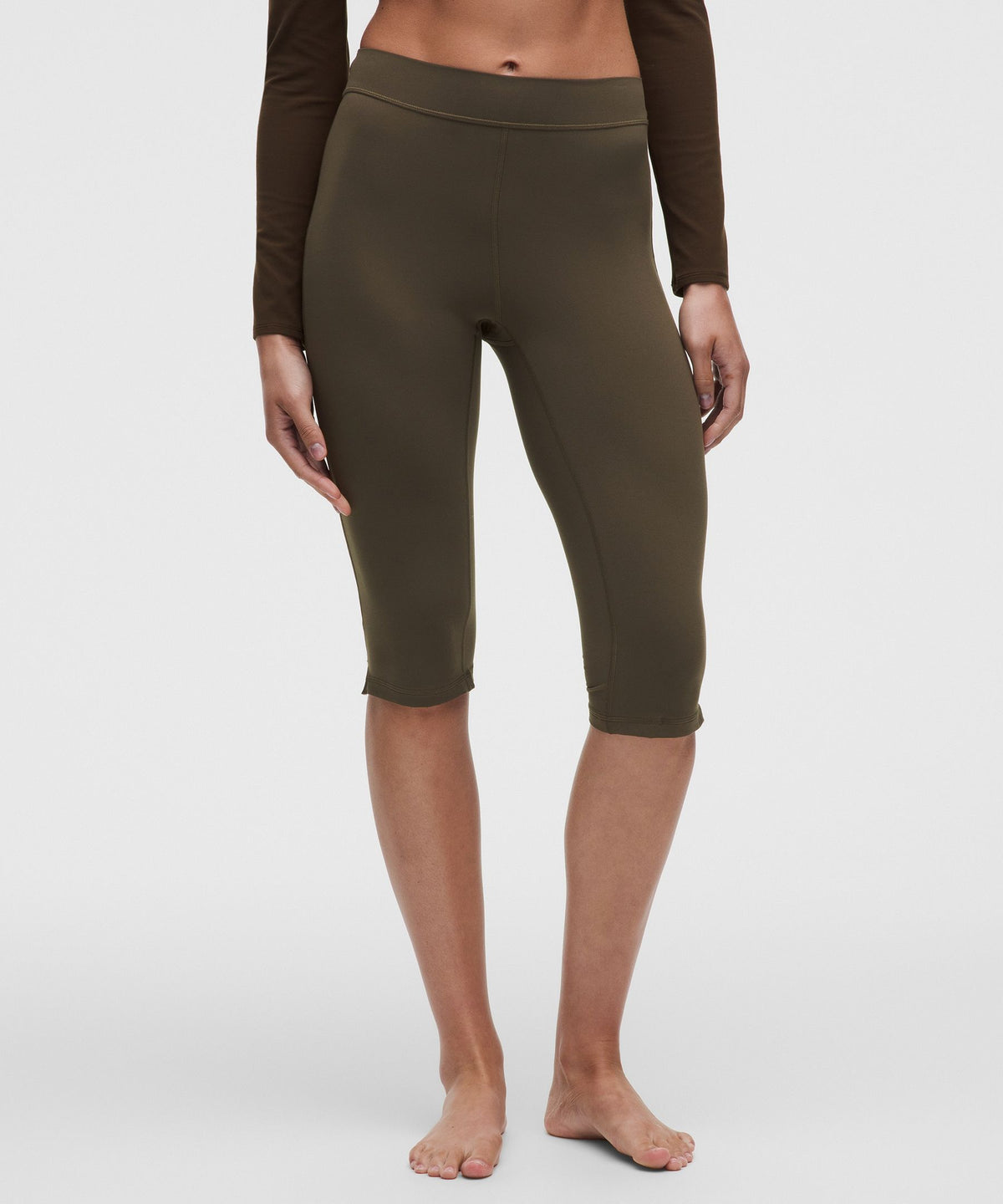Groove High-Rise Notched-Hem Crop 15"