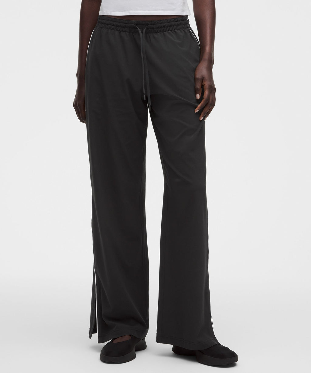 Court Rival Wide-Leg Track Pant RegularStitched Logo