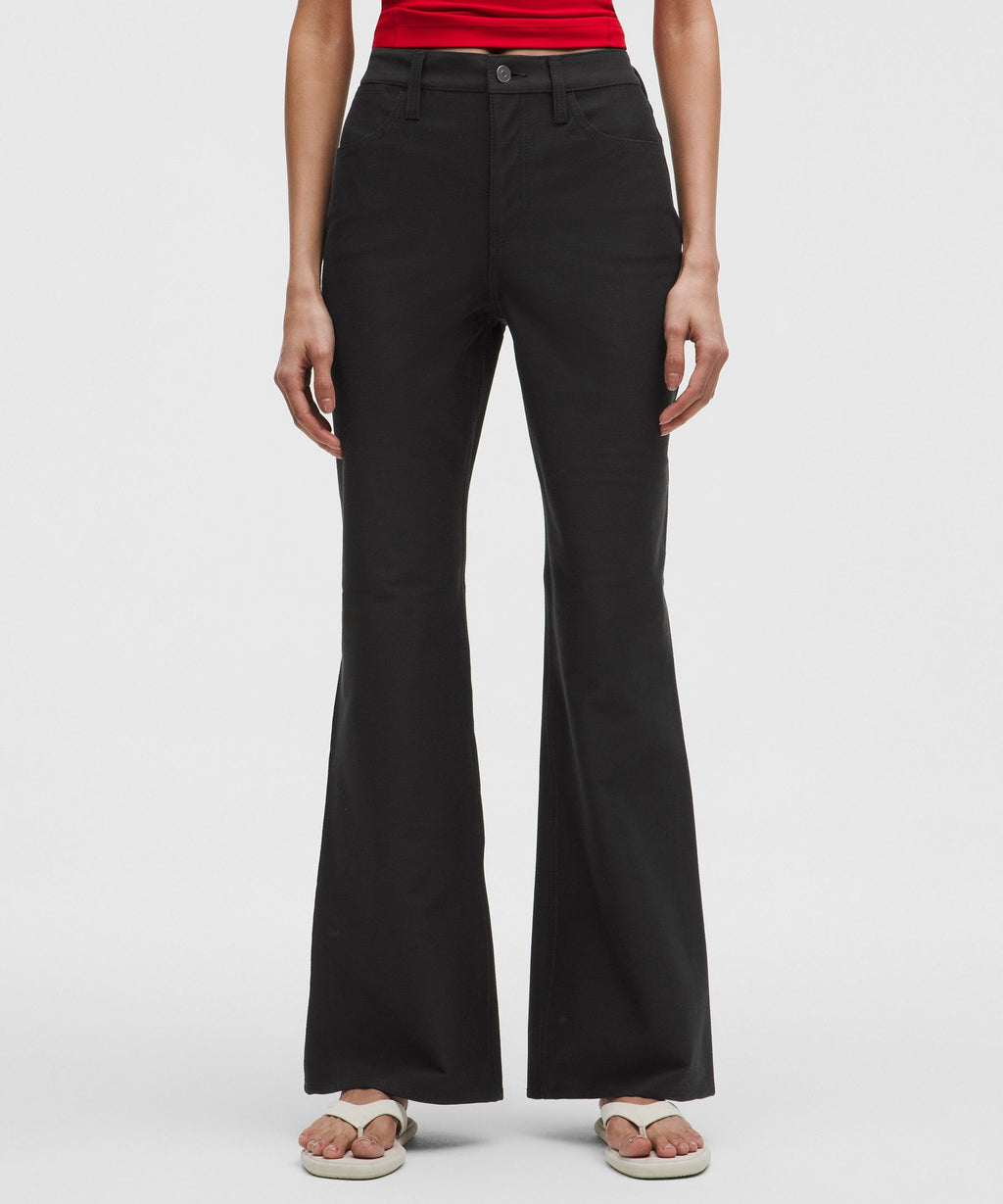 EasyFive High-Rise Subtle-Flare PantShort