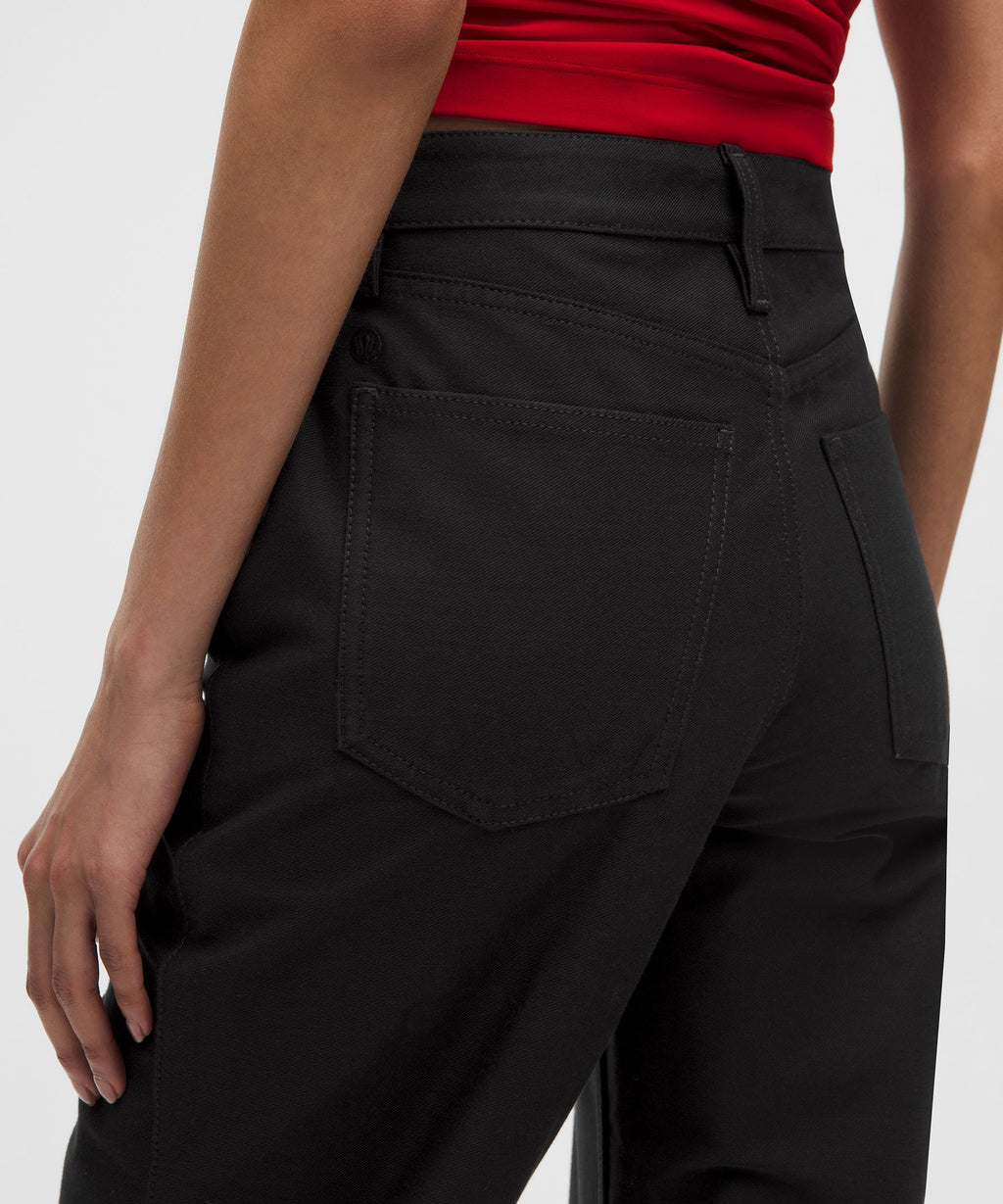 EasyFive High-Rise Subtle-Flare PantShort
