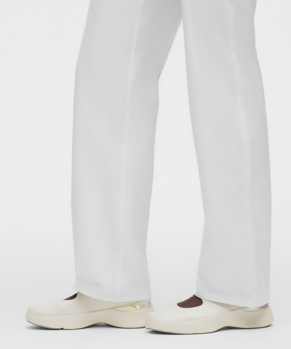 EasyFive Mid-Rise Relaxed-Straight PantShort