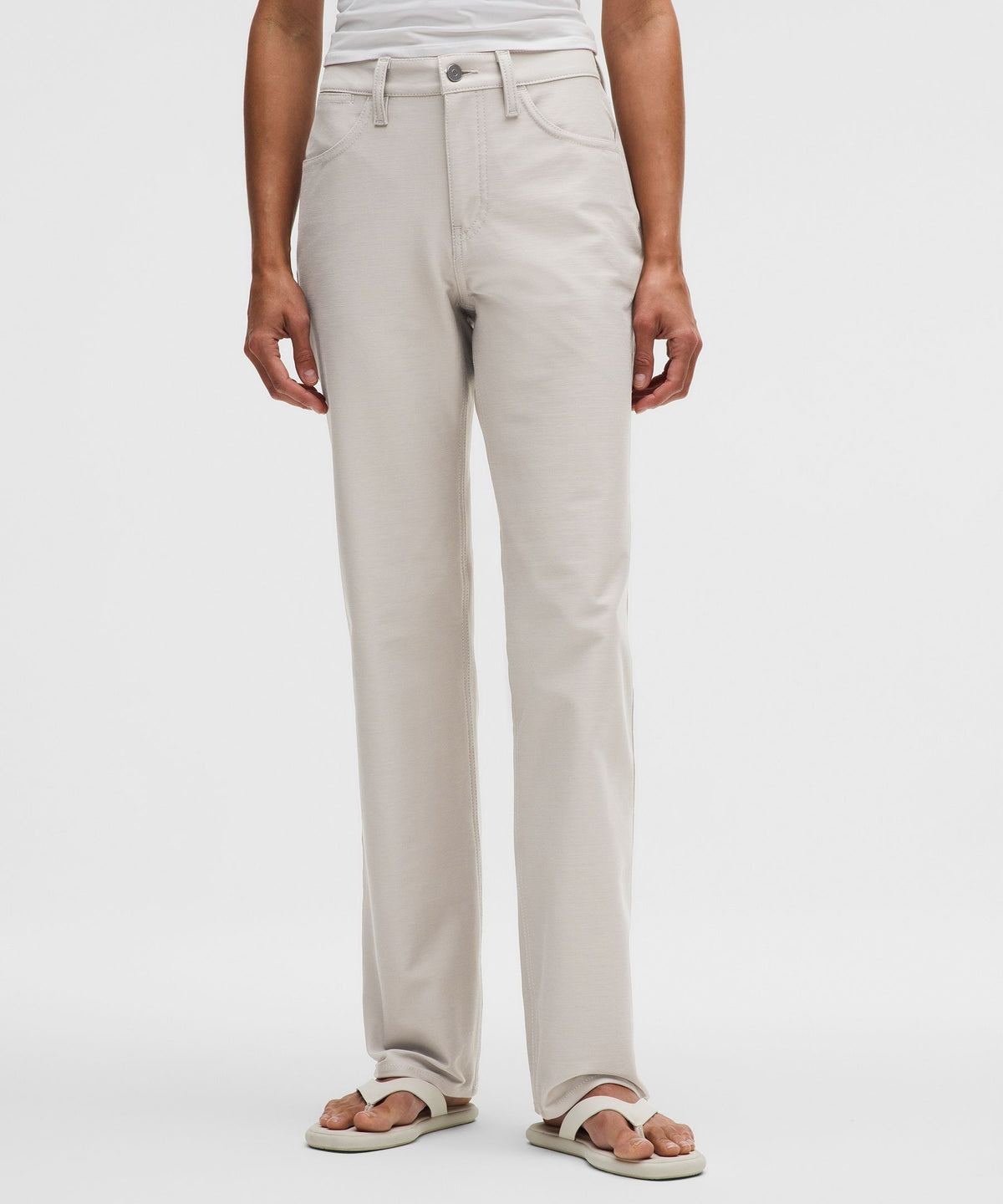 EasyFive Mid-Rise Relaxed-Straight PantShort