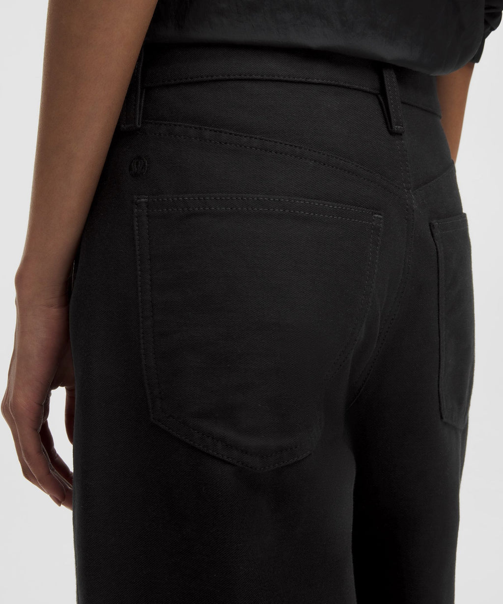 EasyFive Low-Rise Classic Wide-Leg PantShort