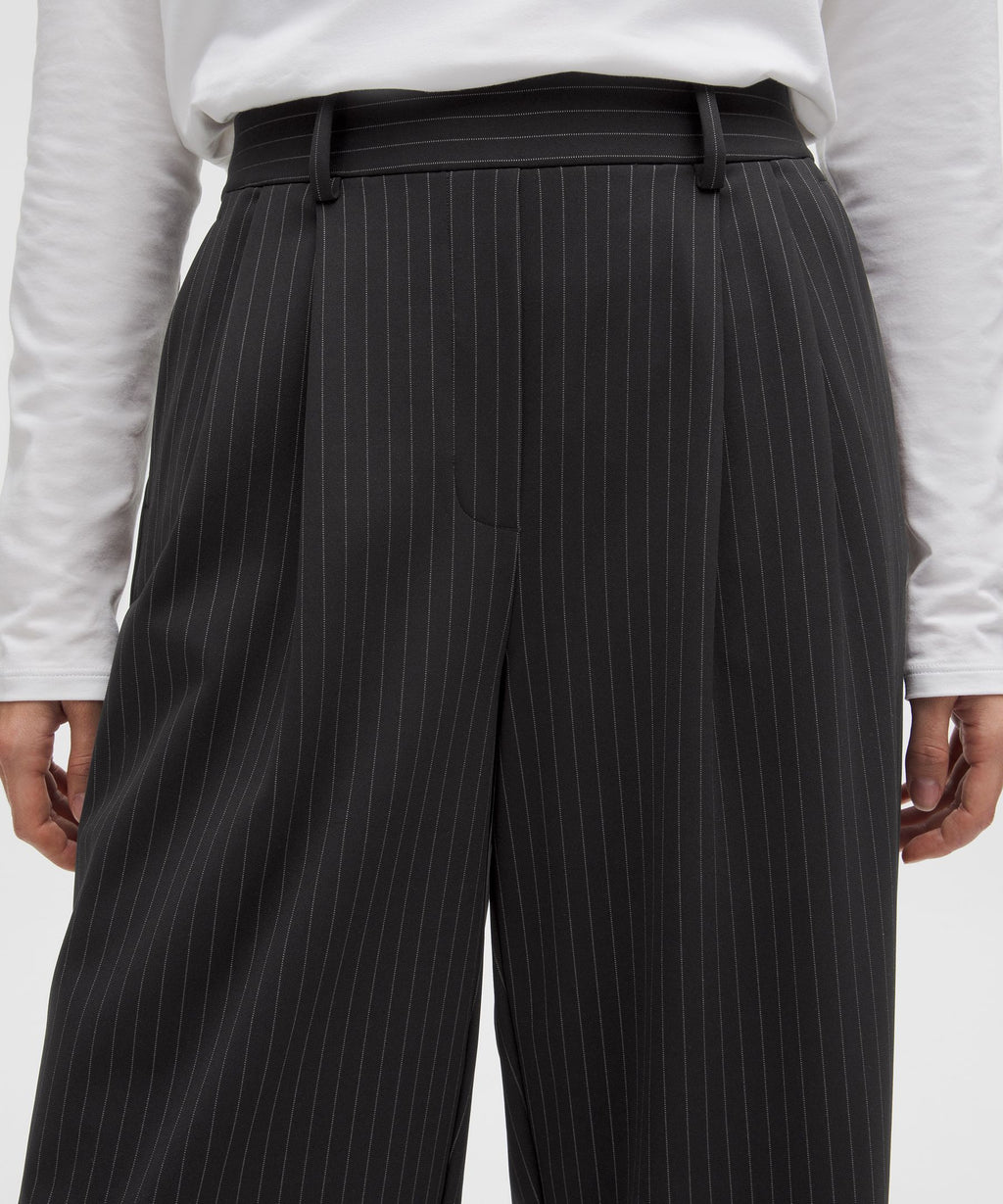 Daydrift High-Rise Wide-Leg TrouserShort