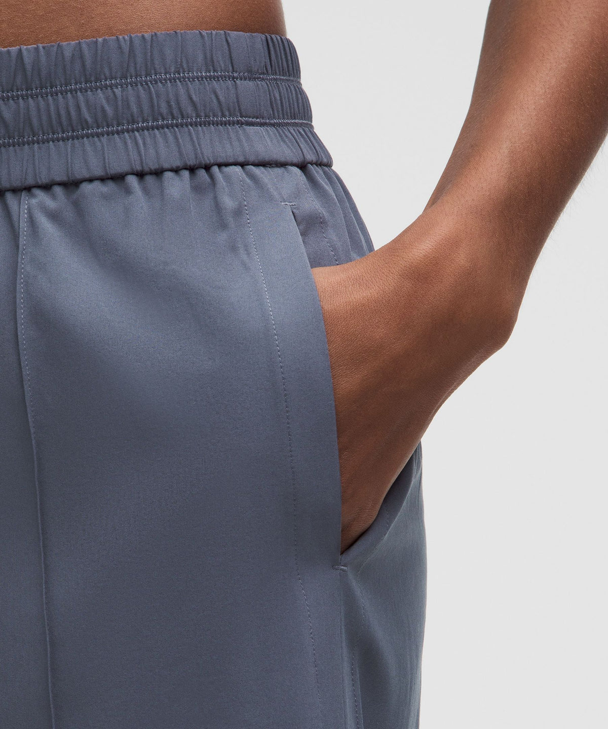 Breezily Mid-Rise Cropped Pant