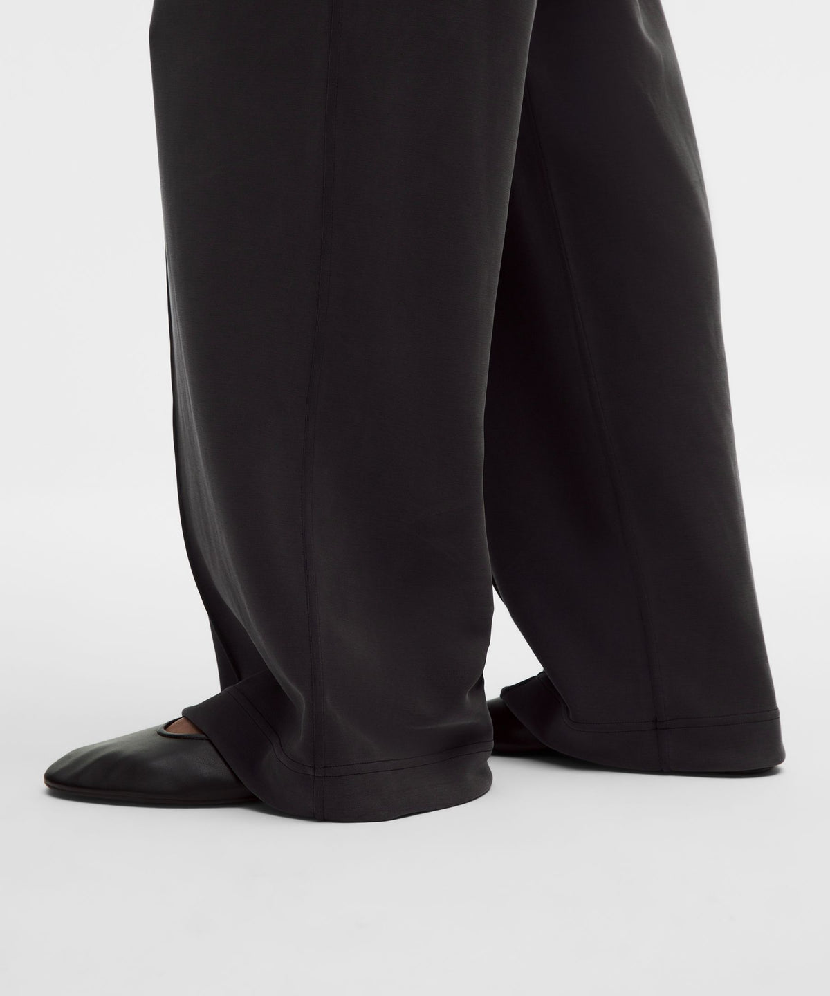Softstreme Pintuck High-Rise Wide-Leg PantRegular