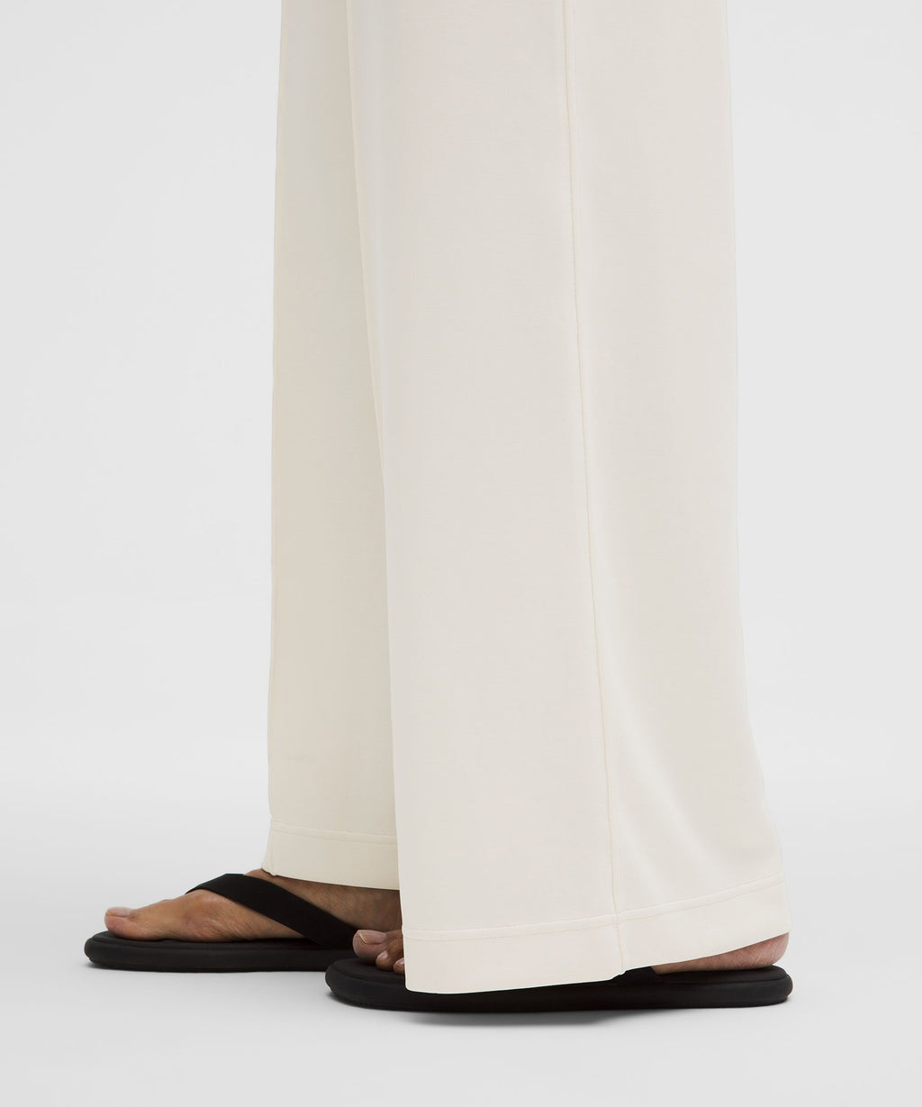 Softstreme Pintuck High-Rise Wide-Leg PantRegular