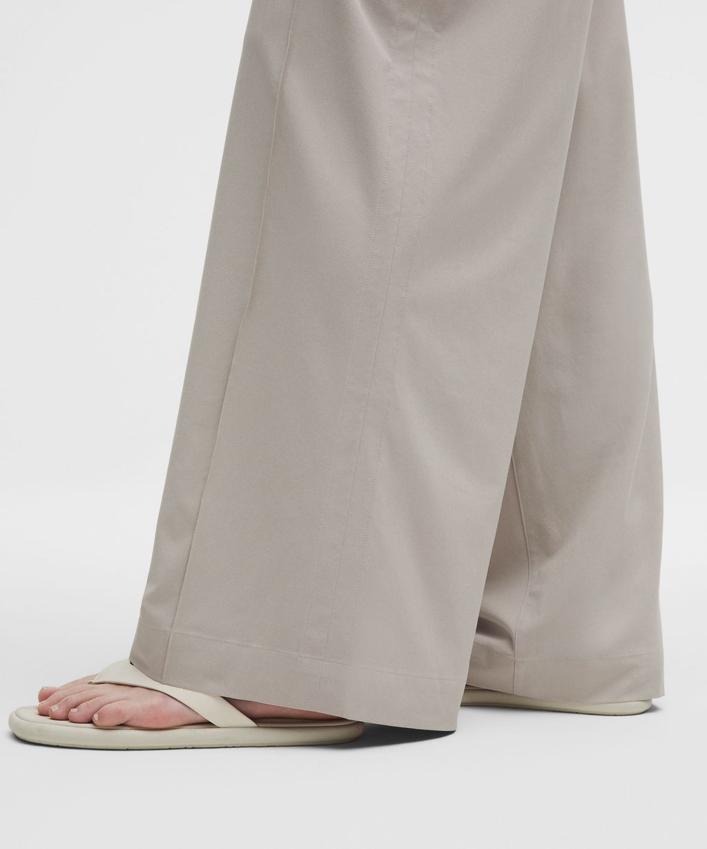 Breezily Mid-Rise PantShort