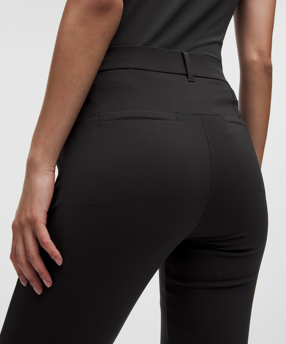 High-Rise Golf Pull-On Cropped Pant 16"