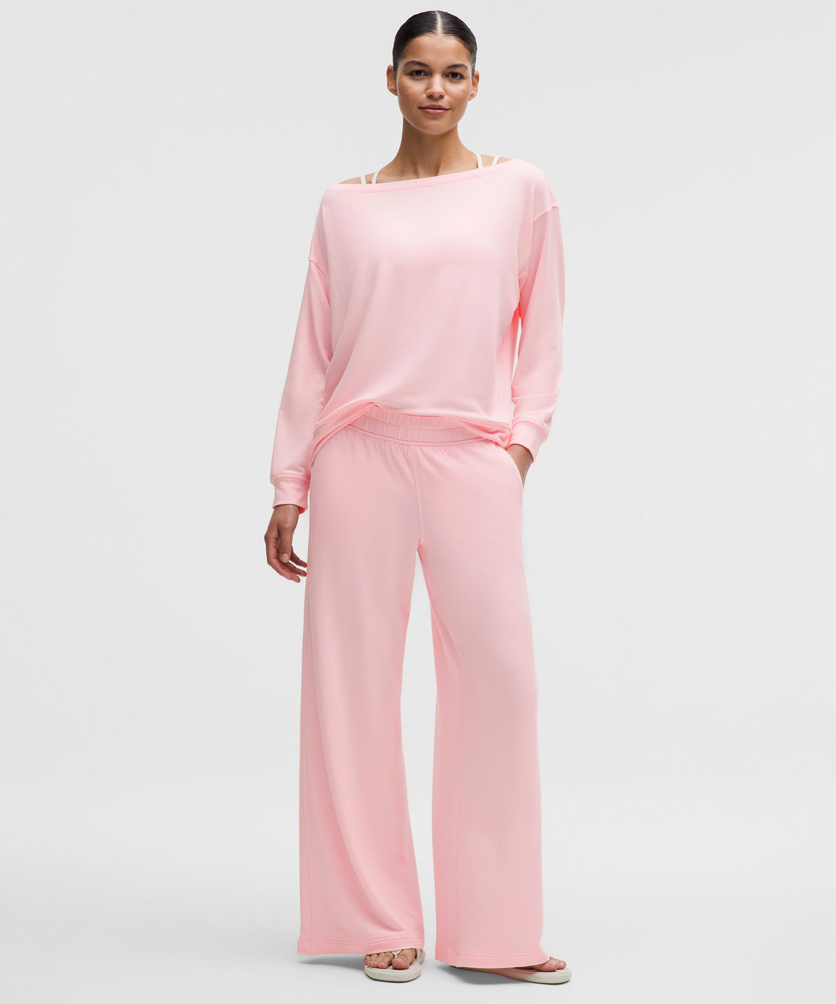BeCalm Mid-Rise Wide-Leg Pant