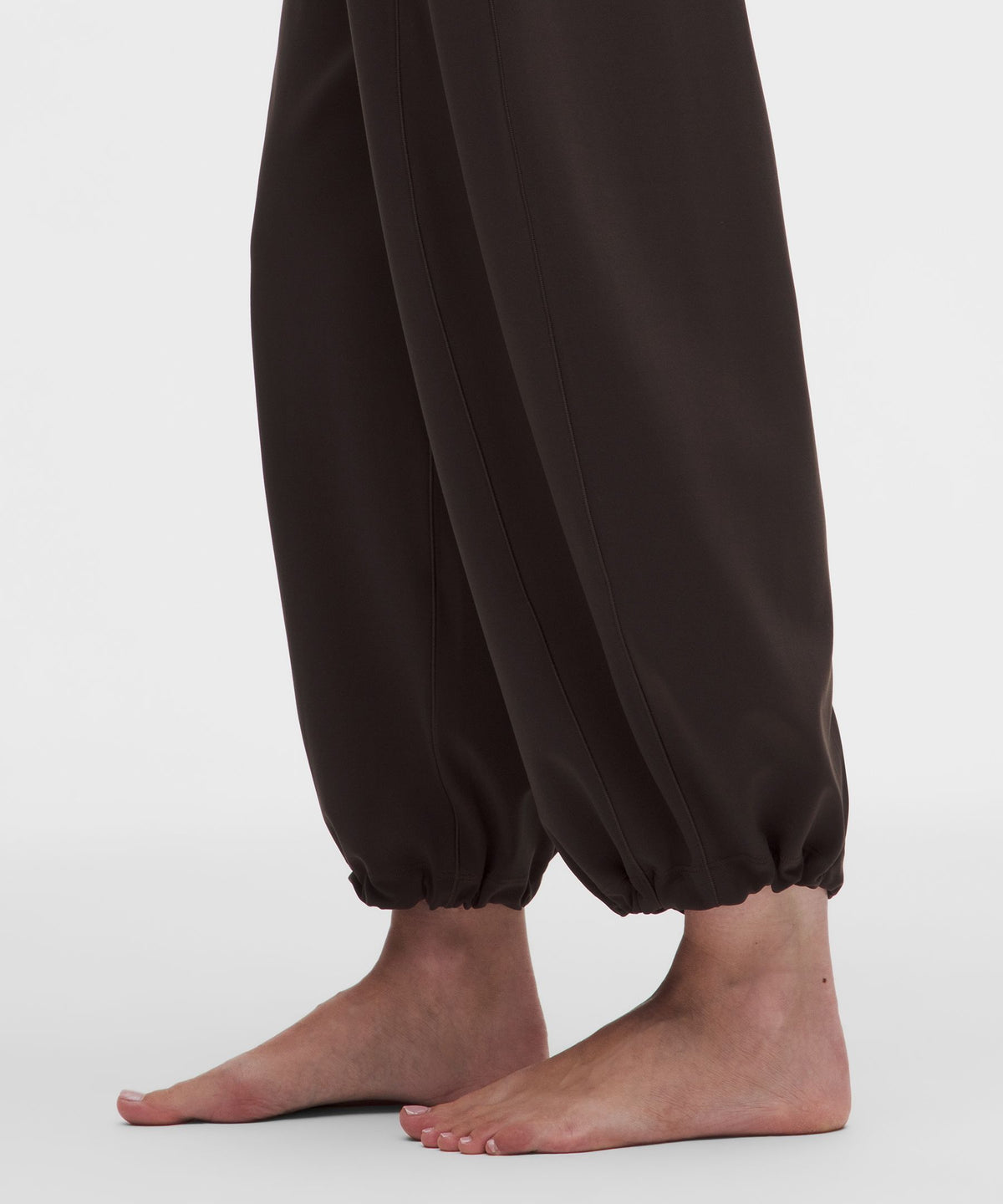 Groove Low-Rise Relaxed Cinch PantRegular