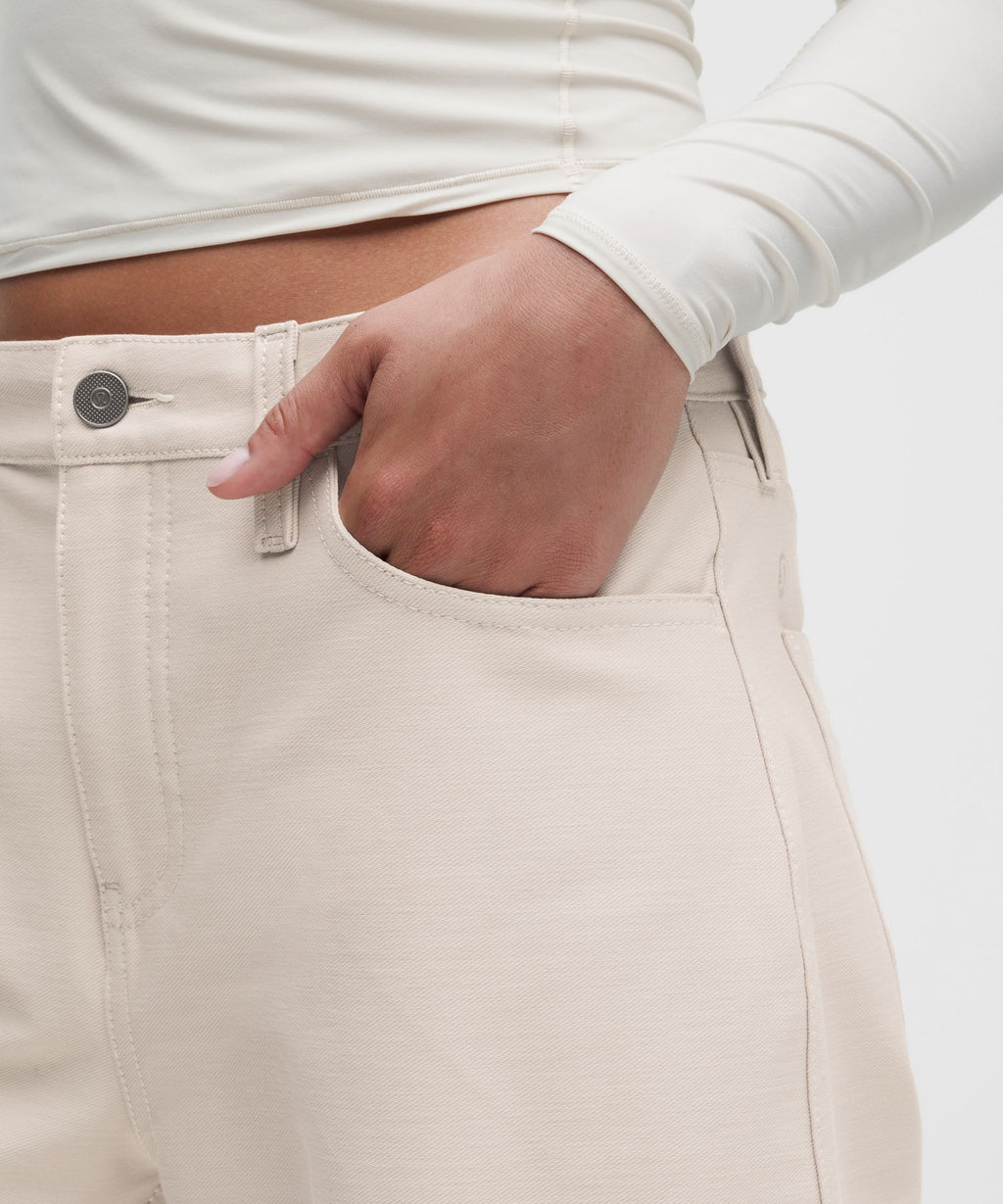 EasyFive Low-Rise Barrel-Leg PantShort