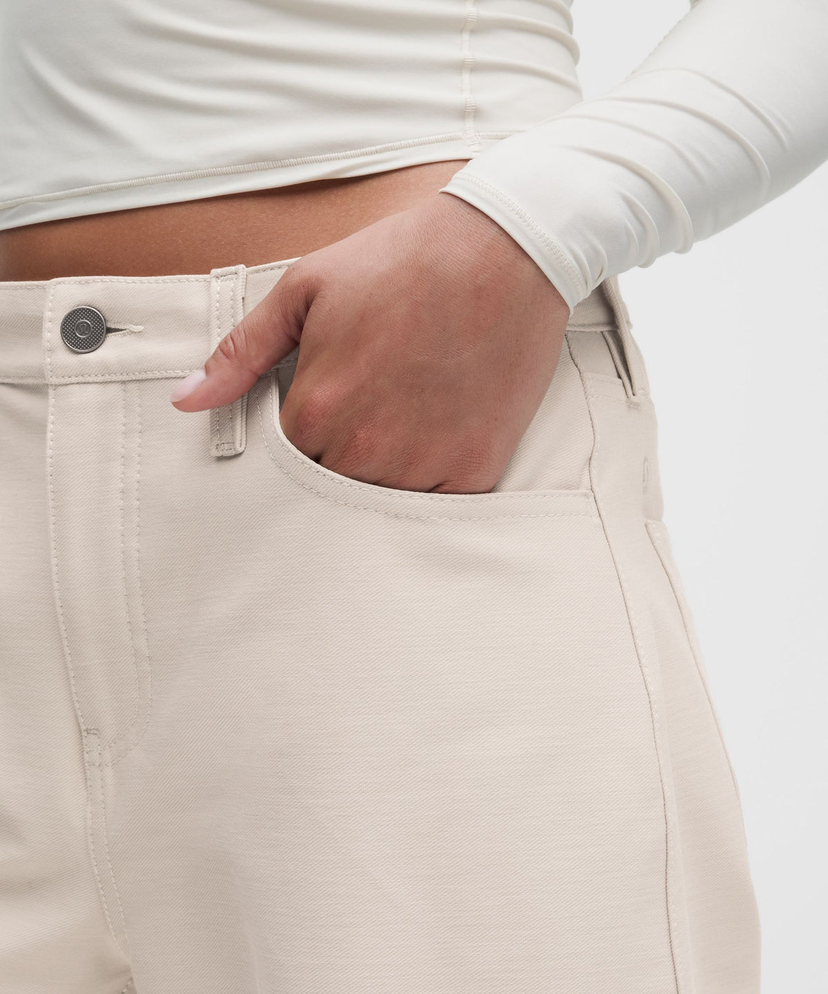 EasyFive Low-Rise Barrel-Leg PantShort