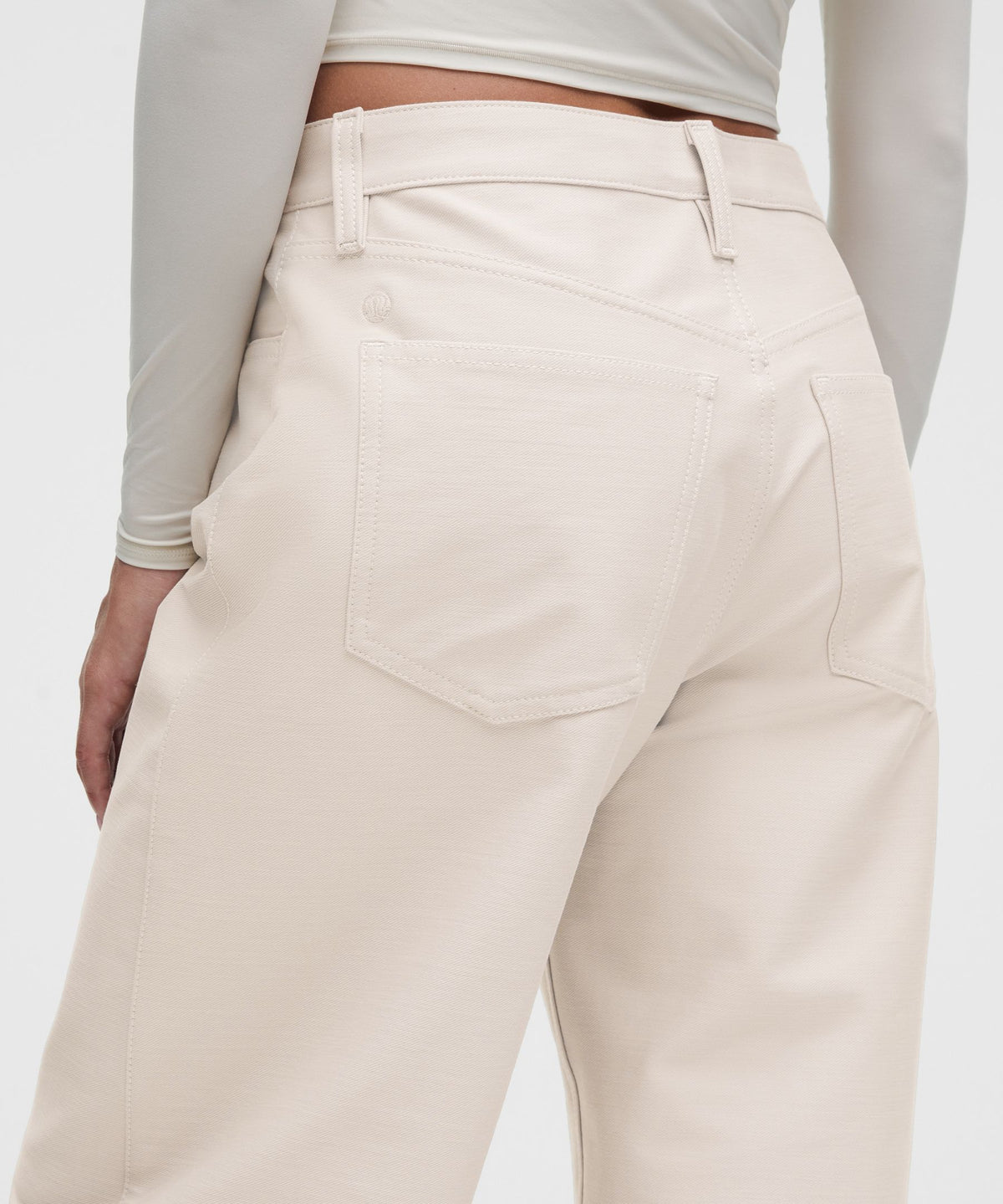 EasyFive Low-Rise Barrel-Leg PantShort