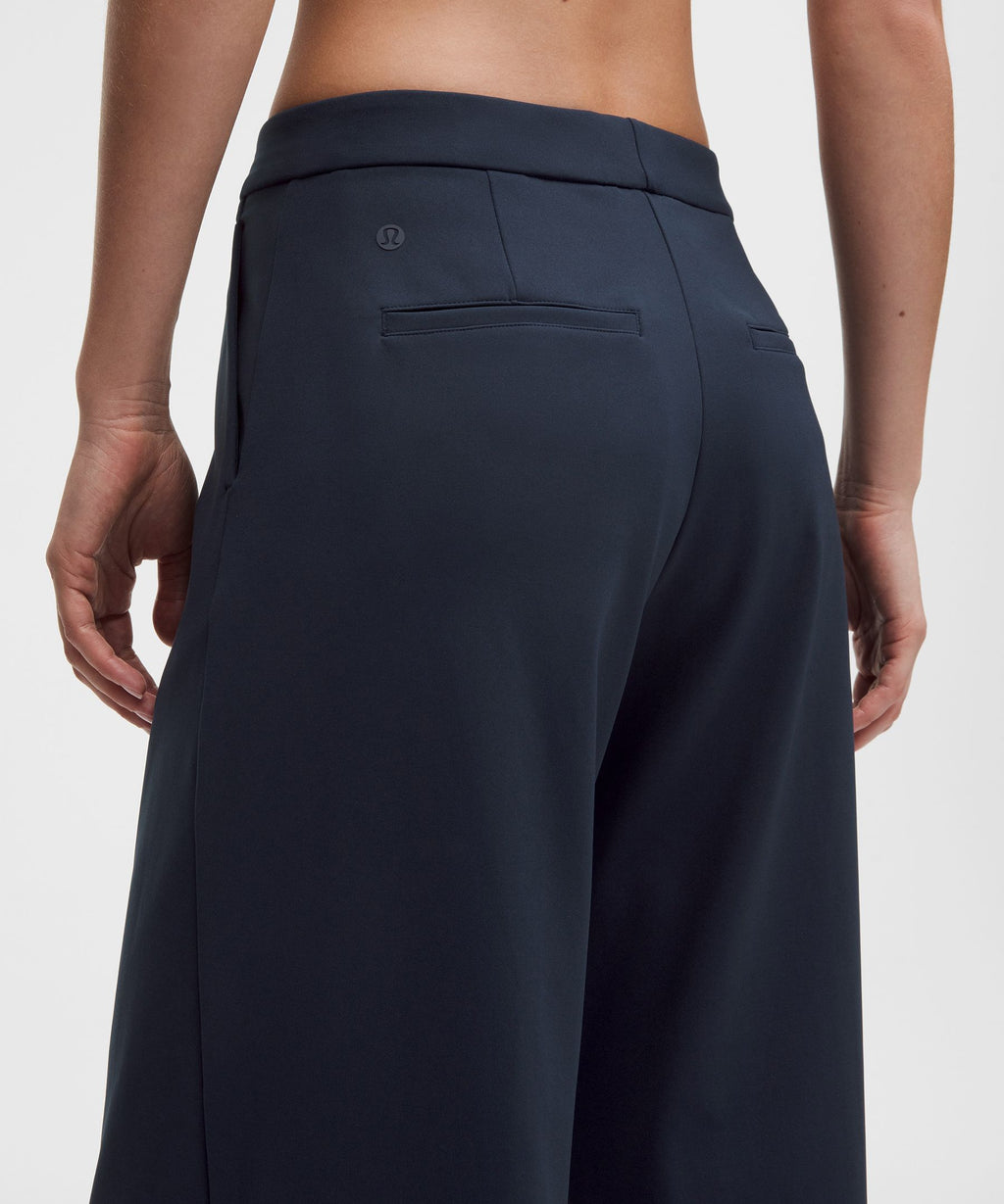 Daydrift Mid-Rise Cropped Wide-Leg TrouserShort