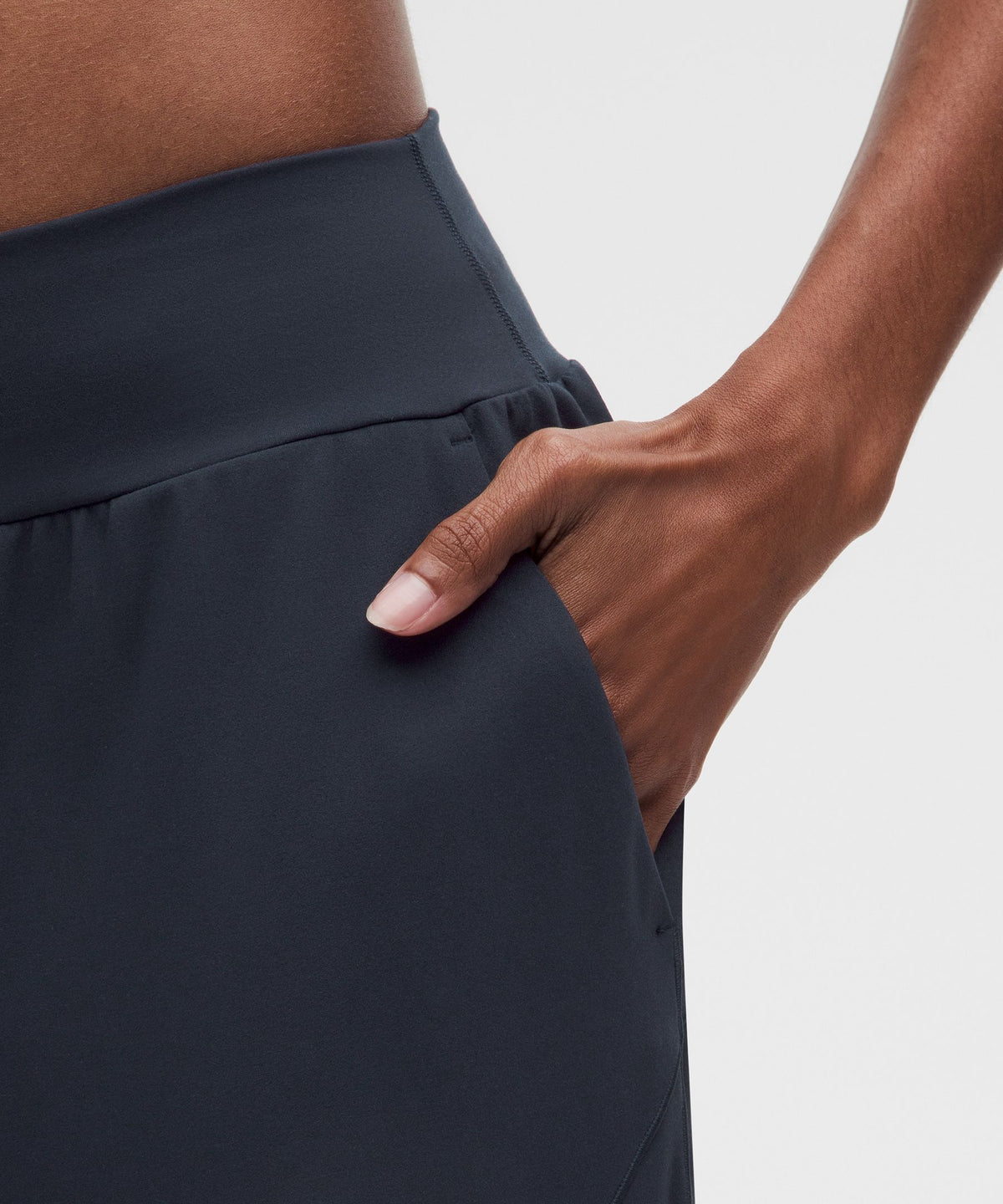 Groove Low-Rise Relaxed Cinch PantShort