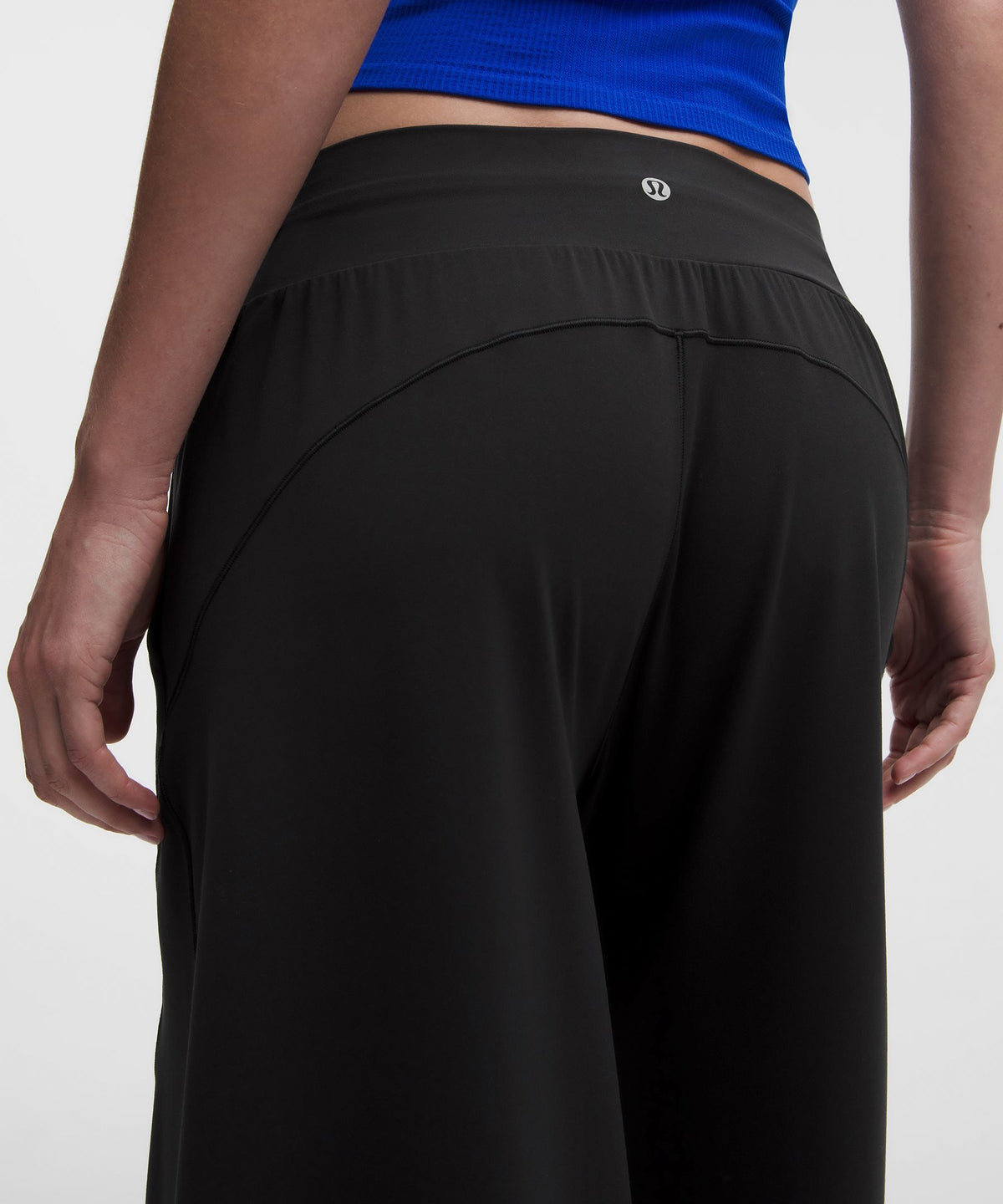 Groove Low-Rise Relaxed Cinch PantRegular