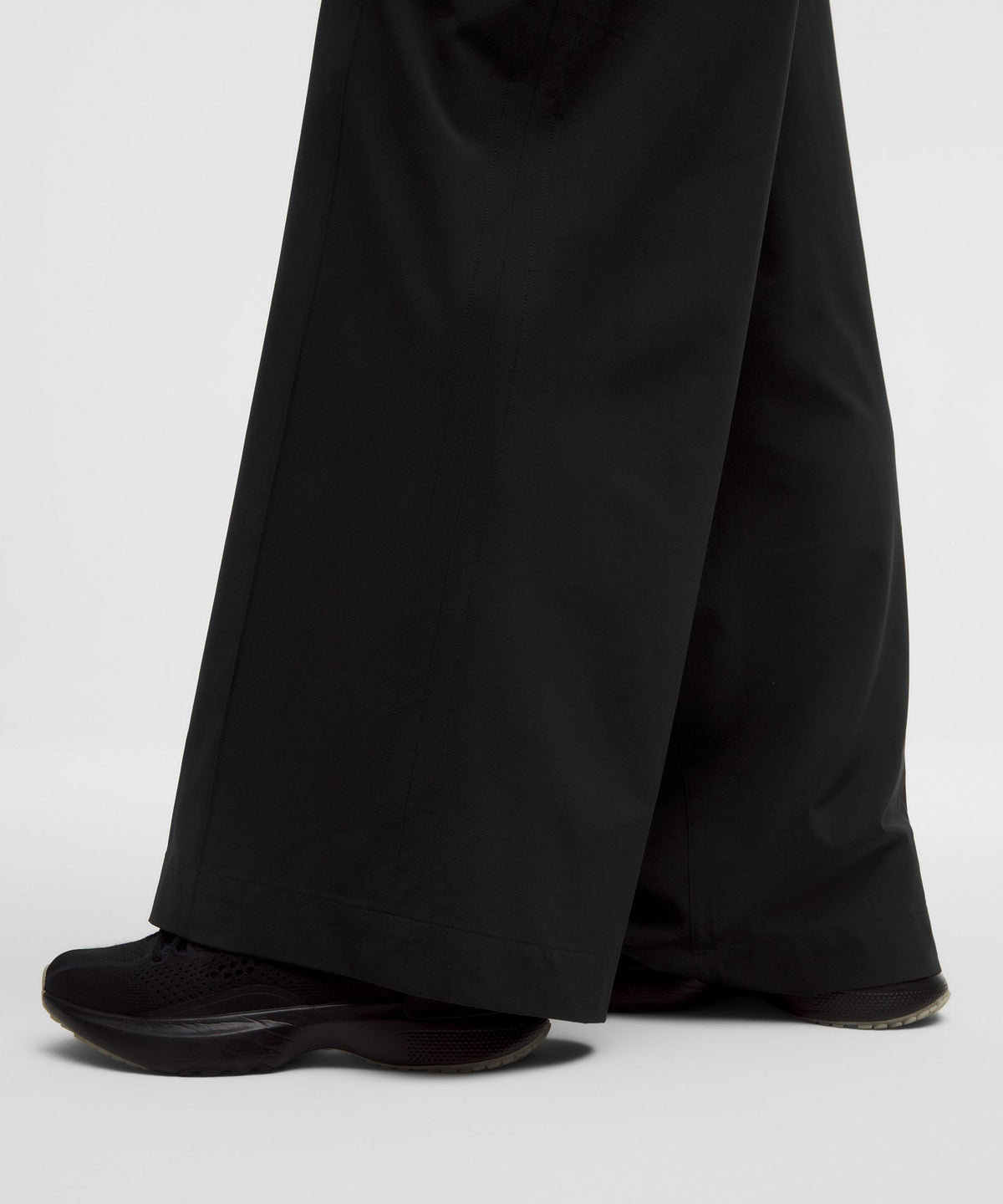 Breezily Mid-Rise PantShort