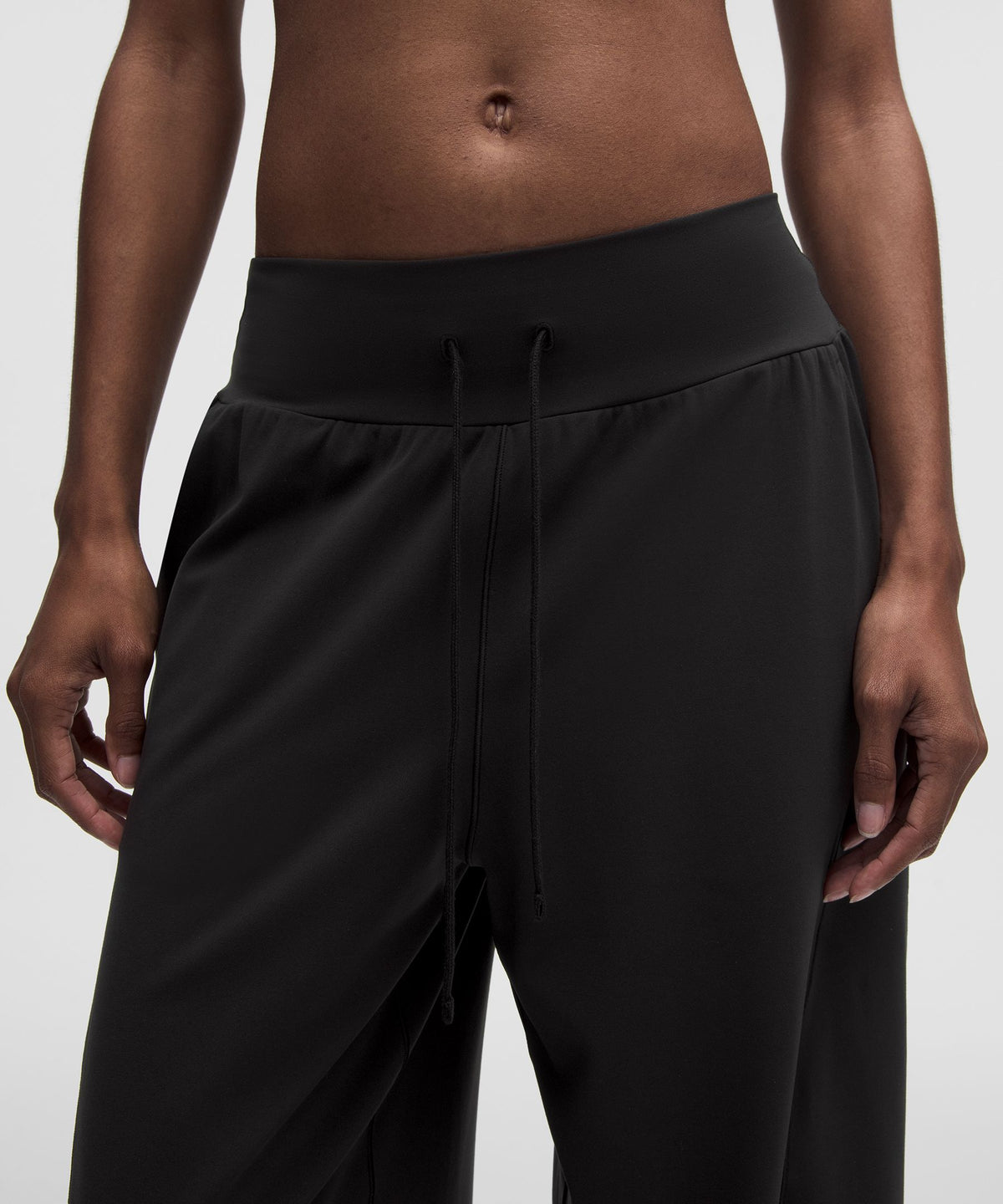 Groove Low-Rise Relaxed Cinch PantShort