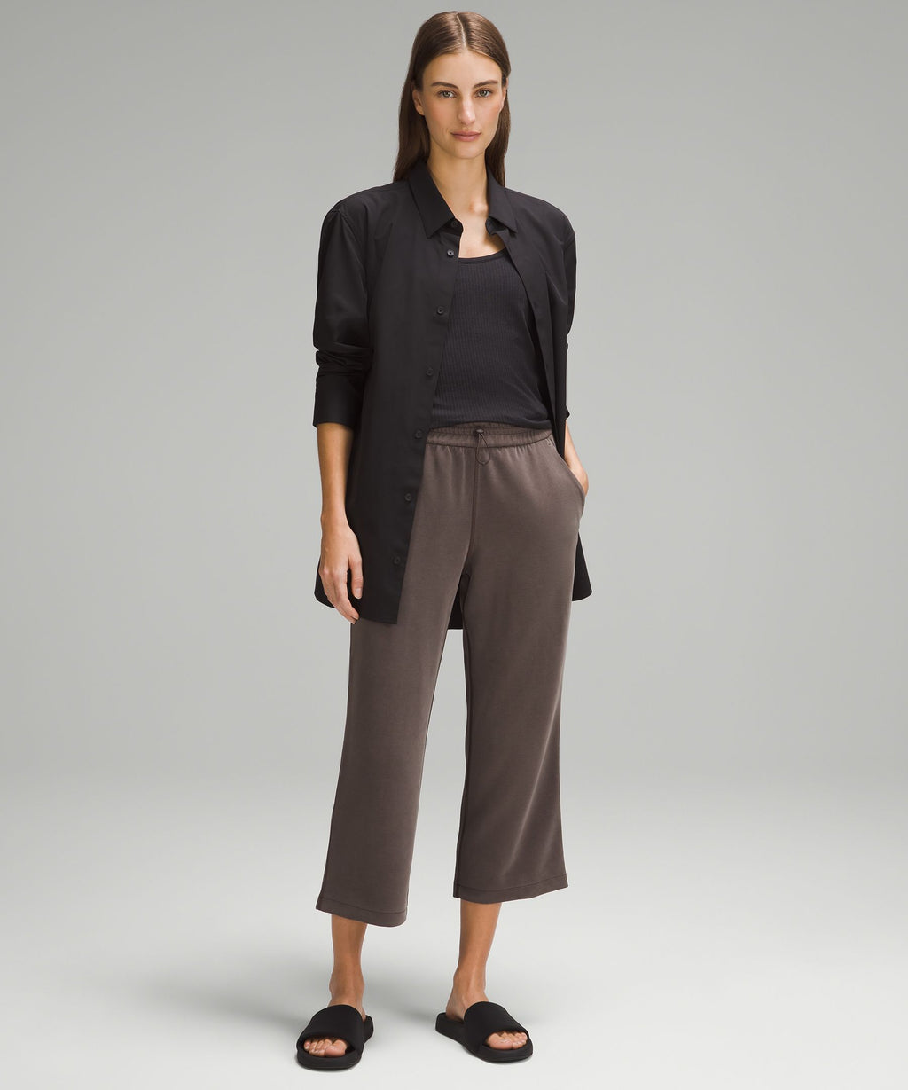 Softstreme High-Rise Straight-Leg Cropped Pant