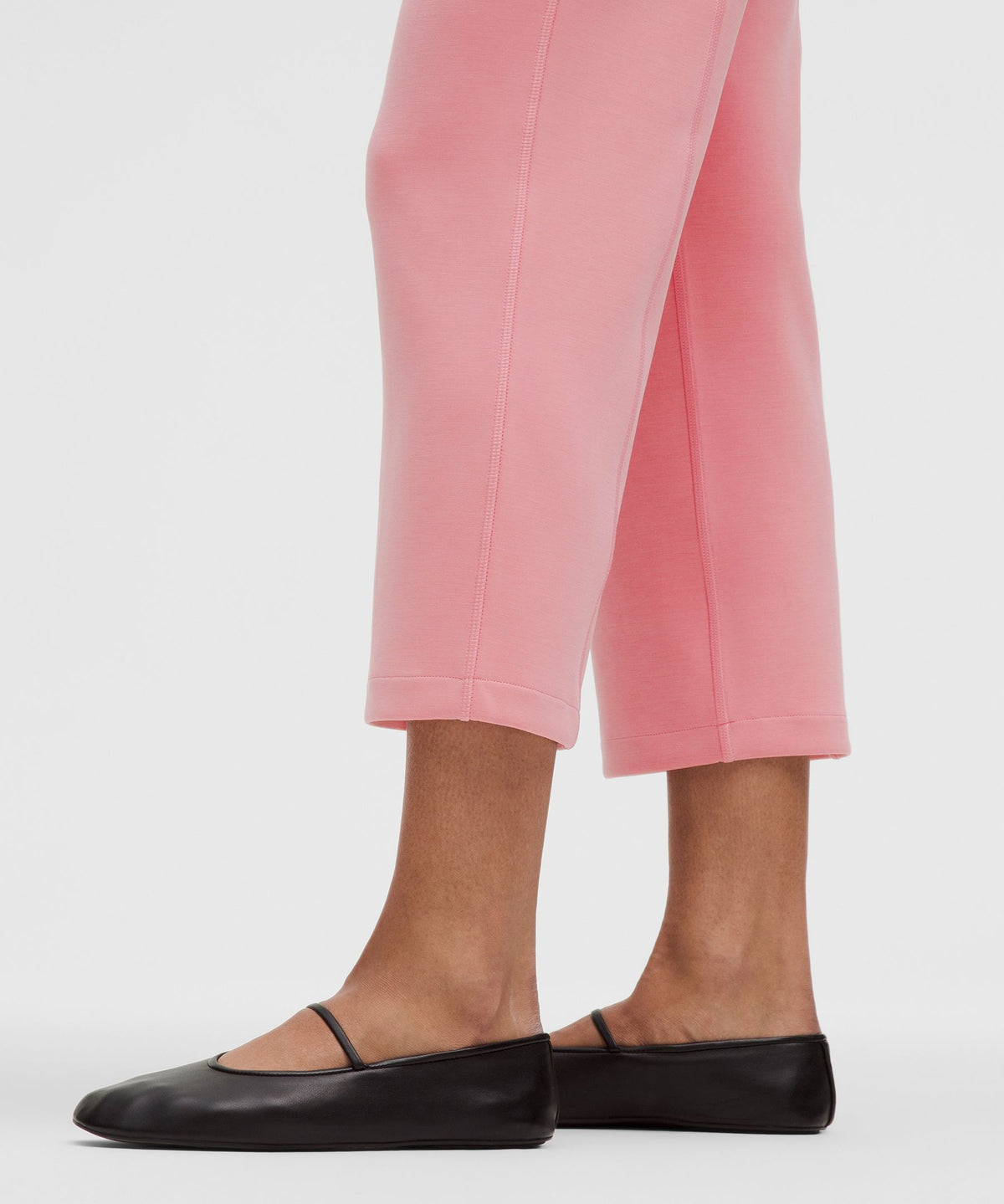 Softstreme High-Rise Straight-Leg Cropped Pant