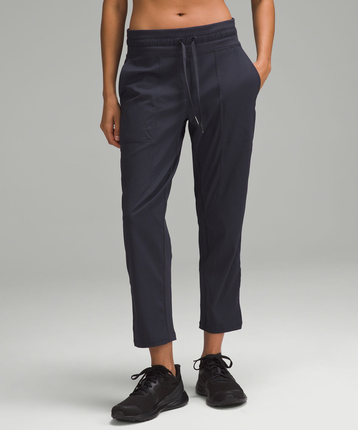 Dance Studio Mid-Rise Cropped Pant