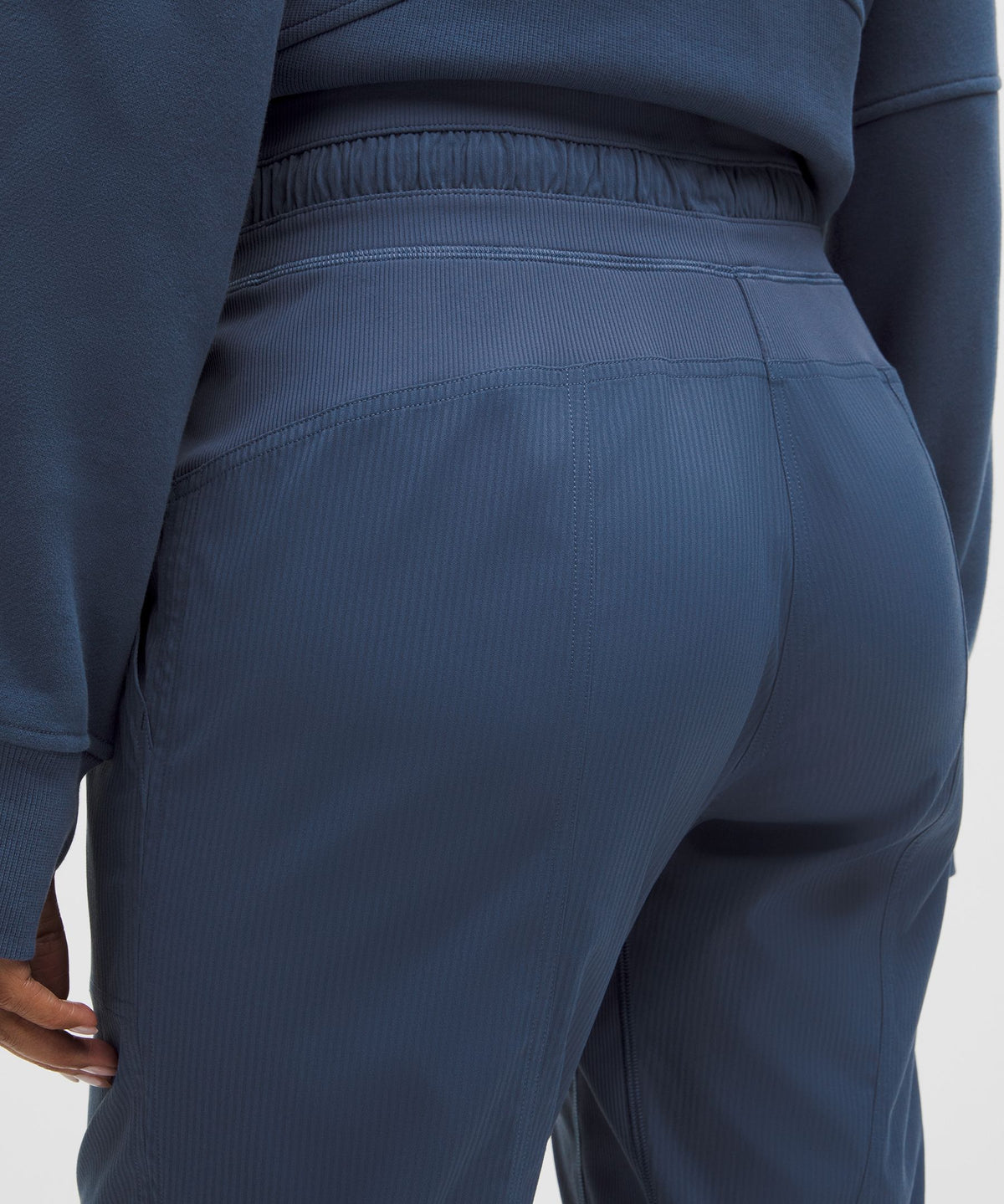 Dance Studio Mid-Rise Cropped Pant