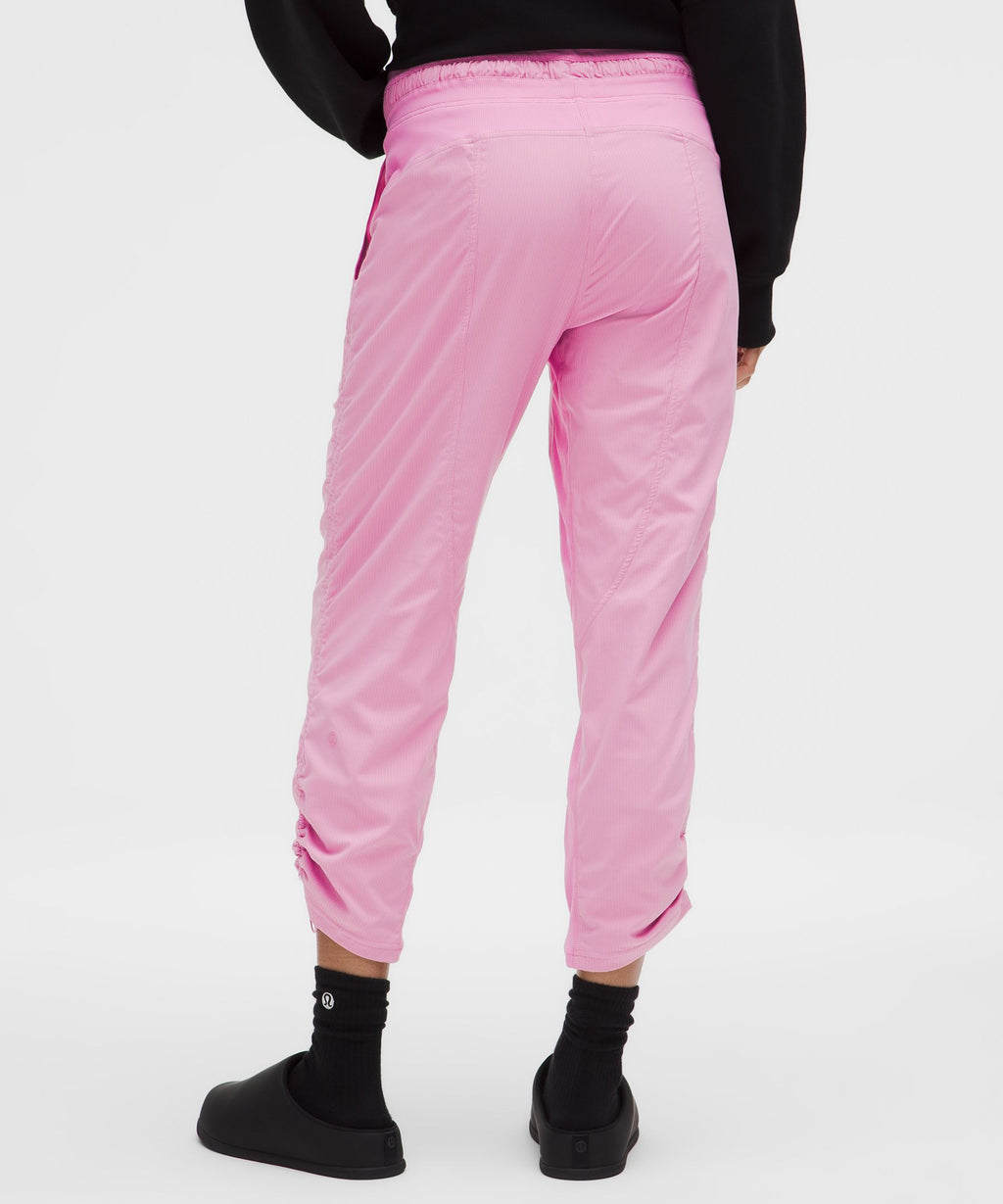 Dance Studio Mid-Rise Cropped Pant