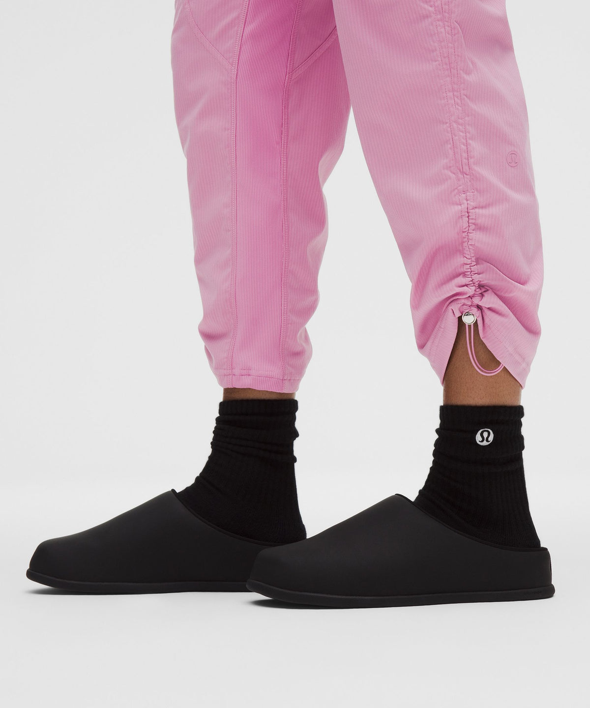 Dance Studio Mid-Rise Cropped Pant