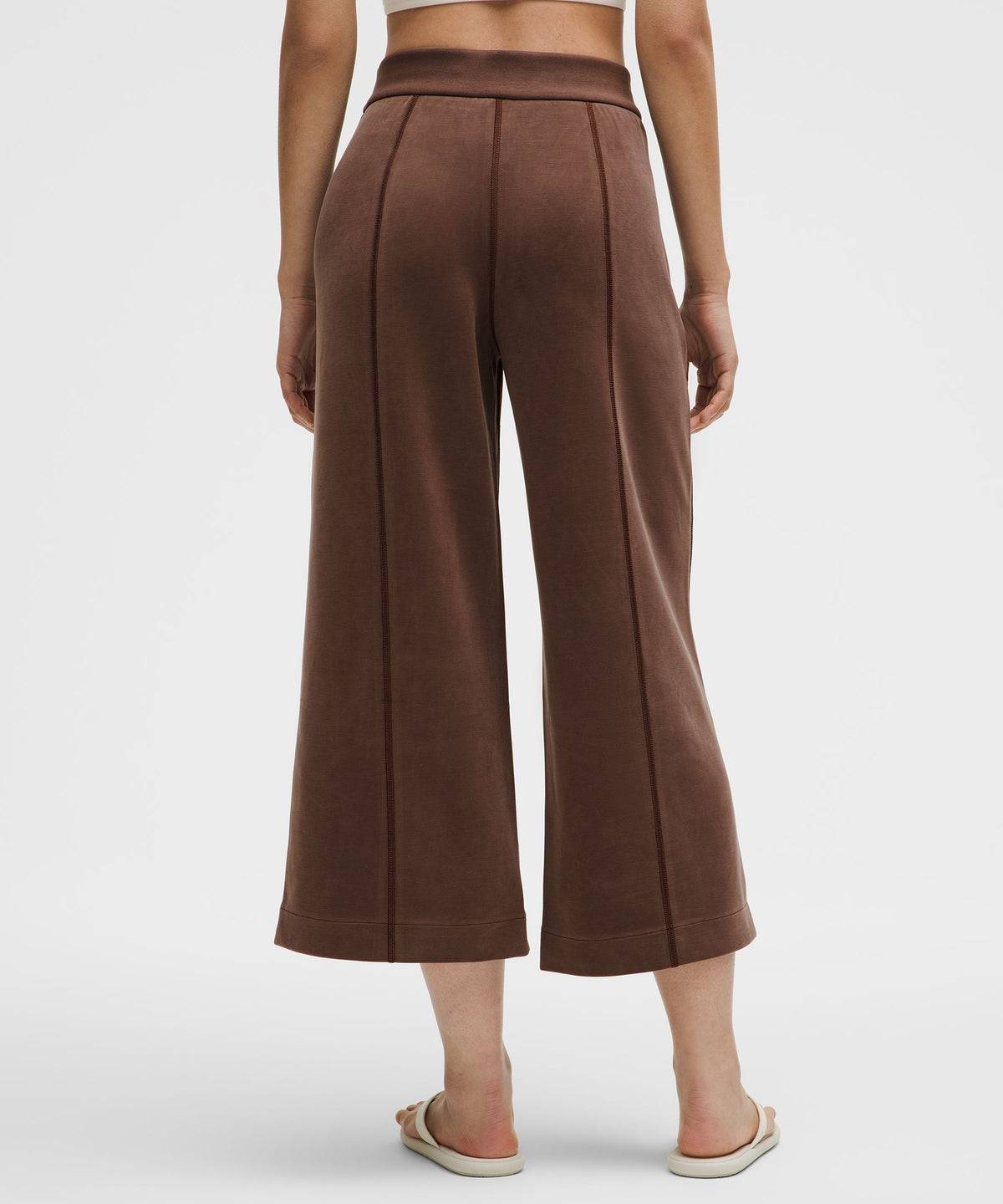 Softstreme High-Rise Wide-Leg Cropped Pant