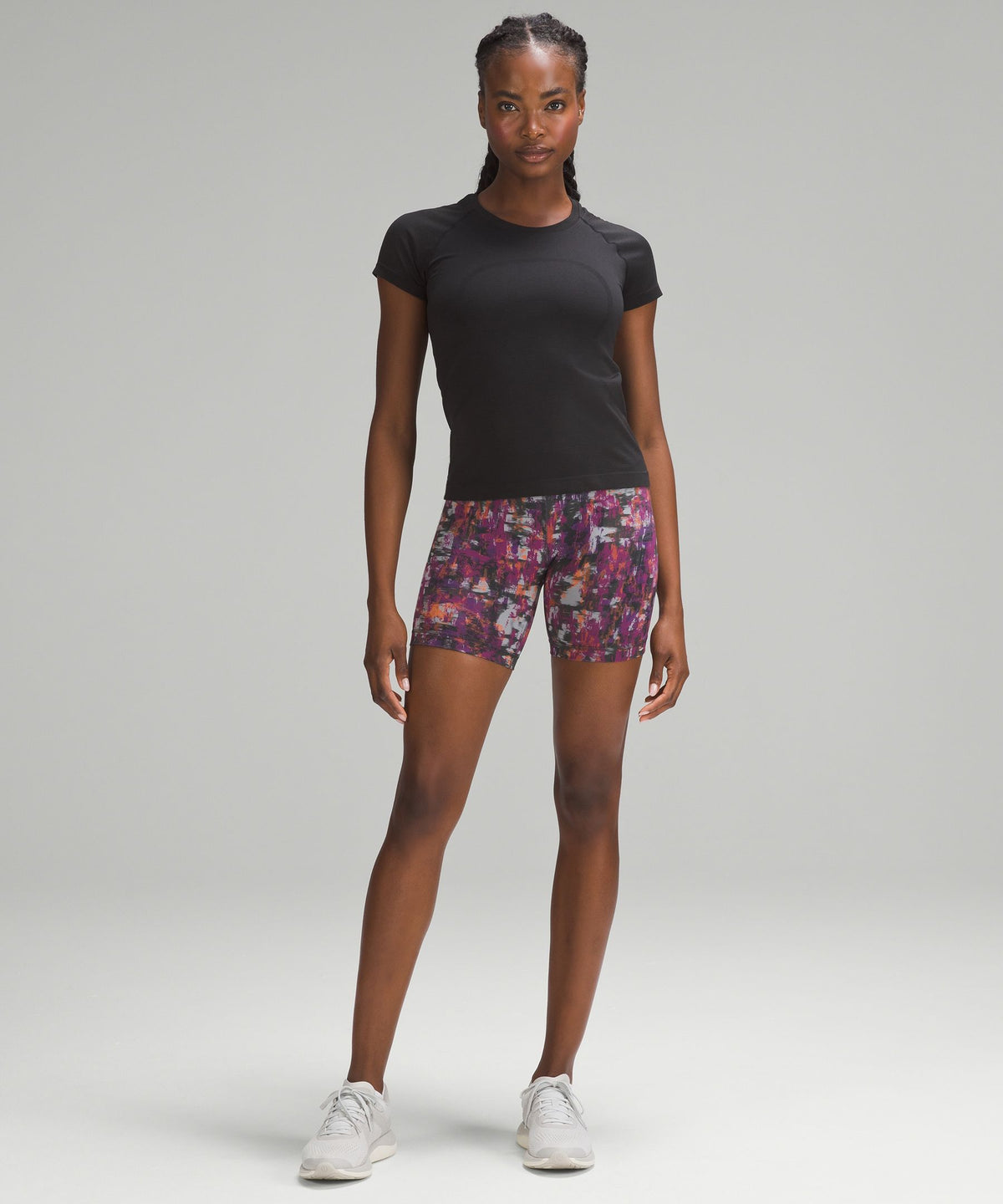 Wunder Train High-Rise Short 6"